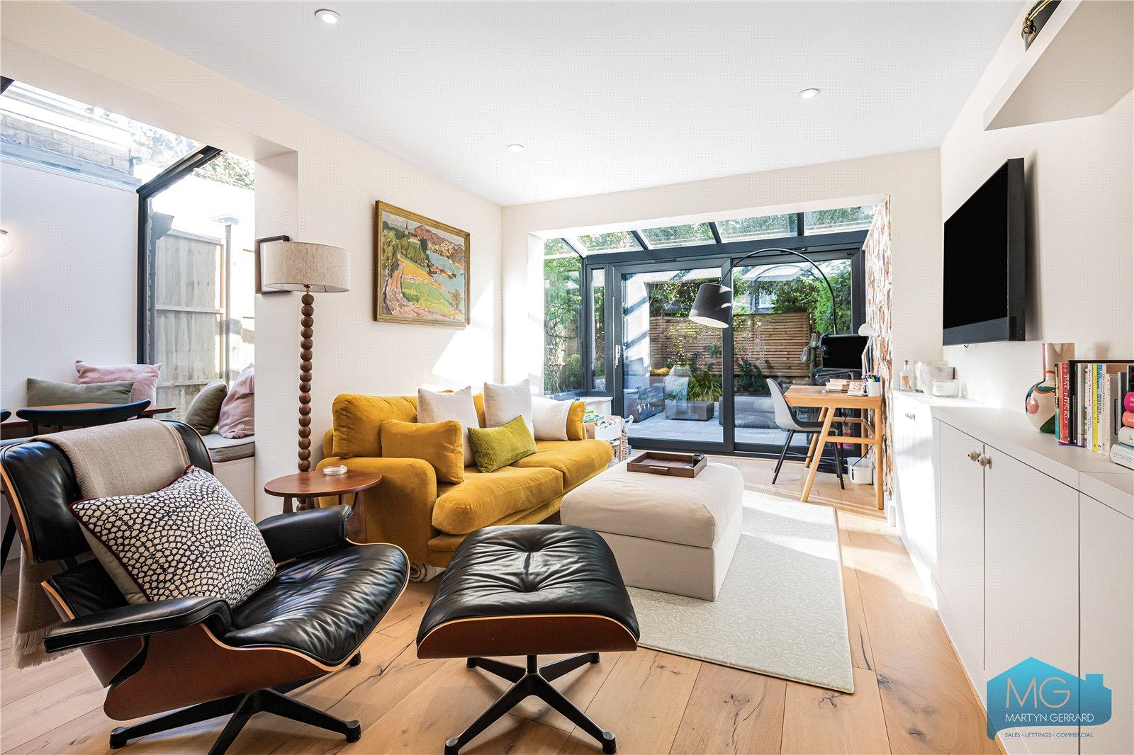2 bedroom Ground Floor Flat for sale - Martyn Gerrard