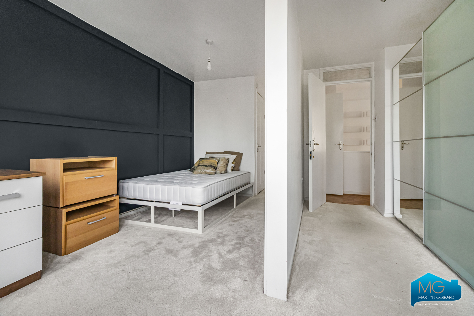 3 bedroom Apartment to rent - Martyn Gerrard