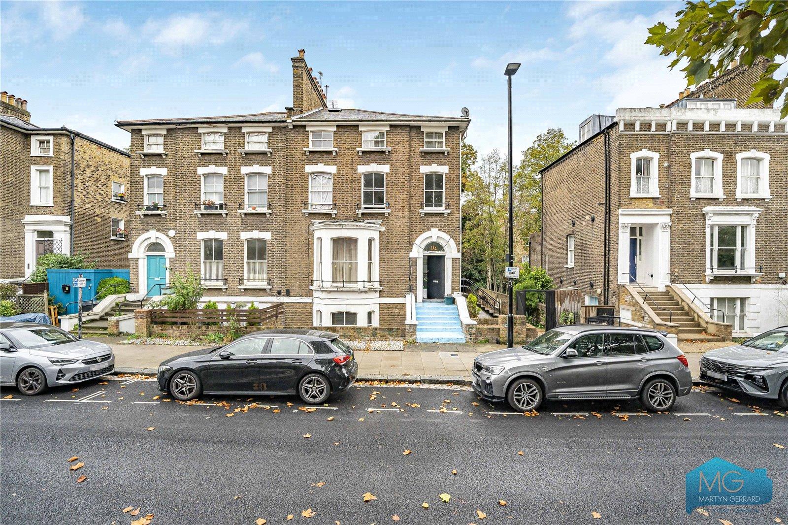 2 bedroom Apartment for sale - Martyn Gerrard