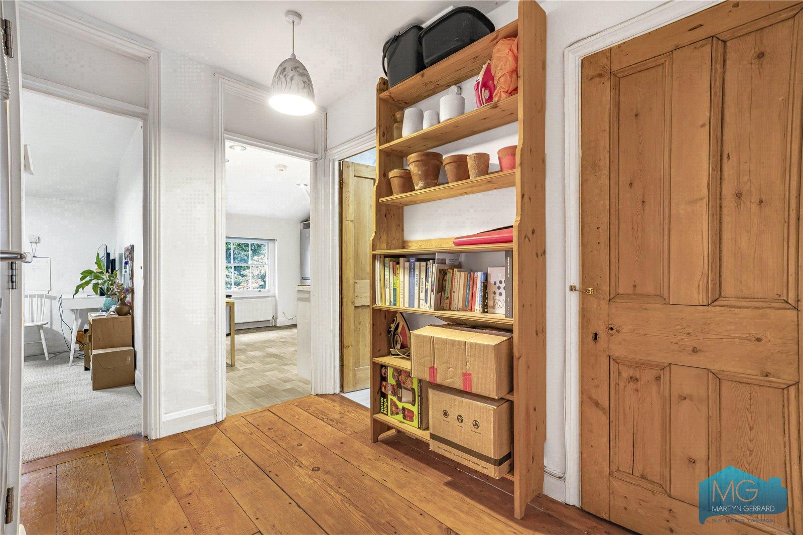 2 bedroom Apartment for sale - Martyn Gerrard