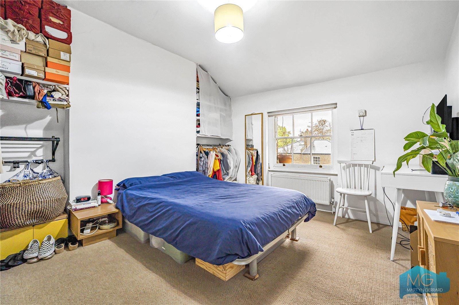 2 bedroom Apartment for sale - Martyn Gerrard