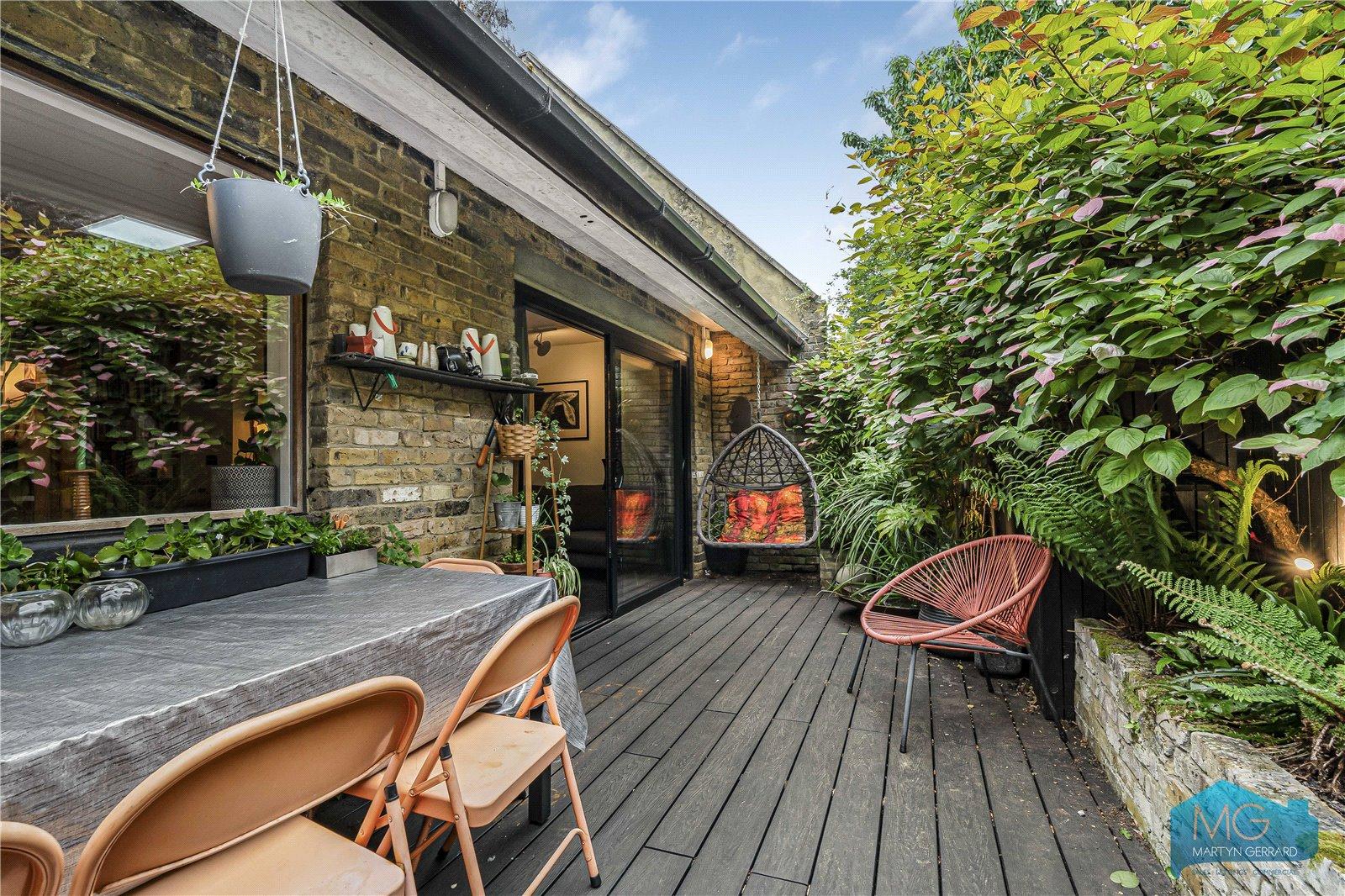 3 bedroom Terraced House for sale - Martyn Gerrard