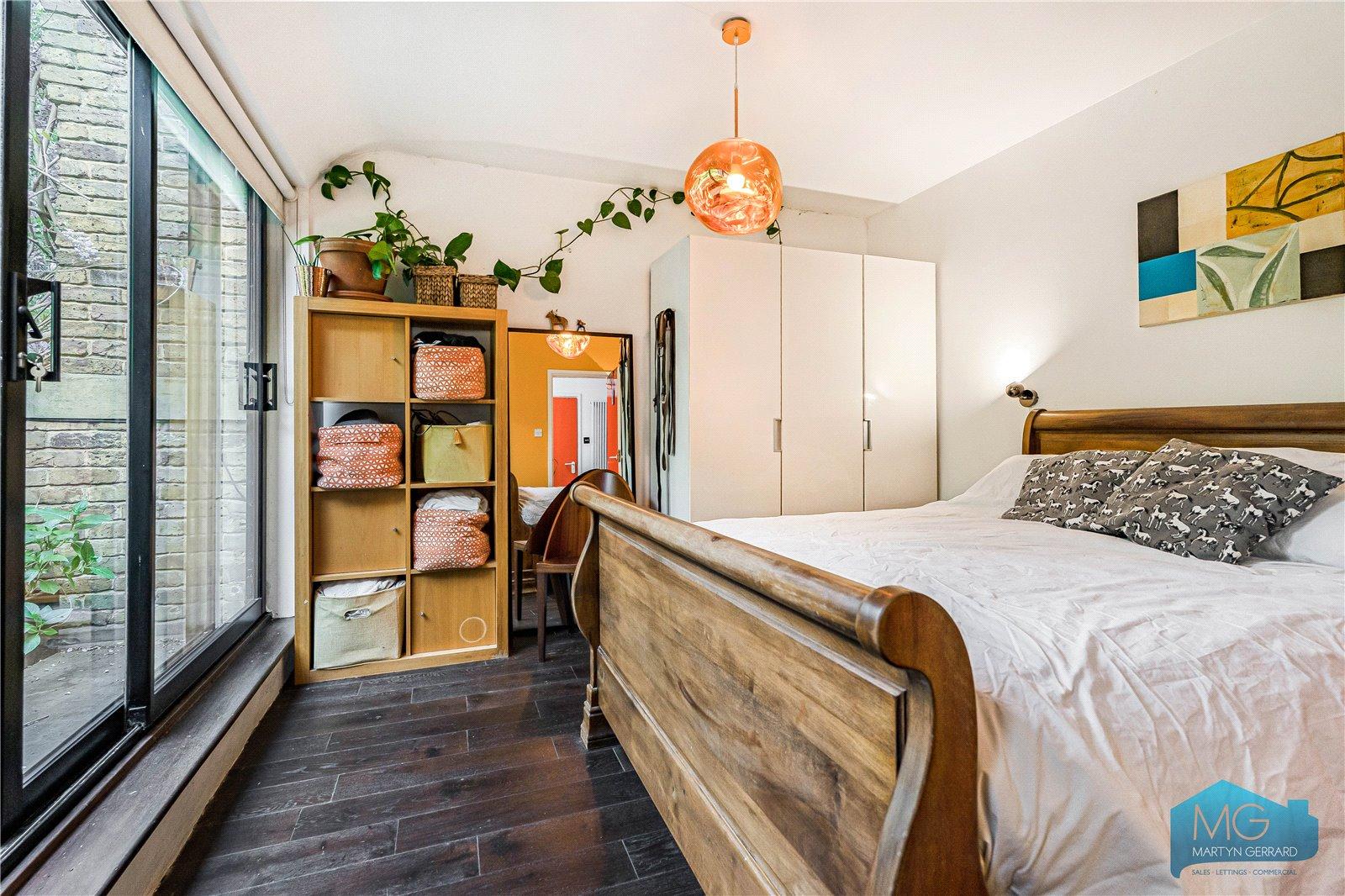 3 bedroom Terraced House for sale - Martyn Gerrard