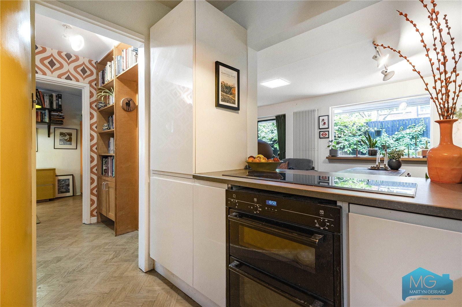 3 bedroom Terraced House for sale - Martyn Gerrard