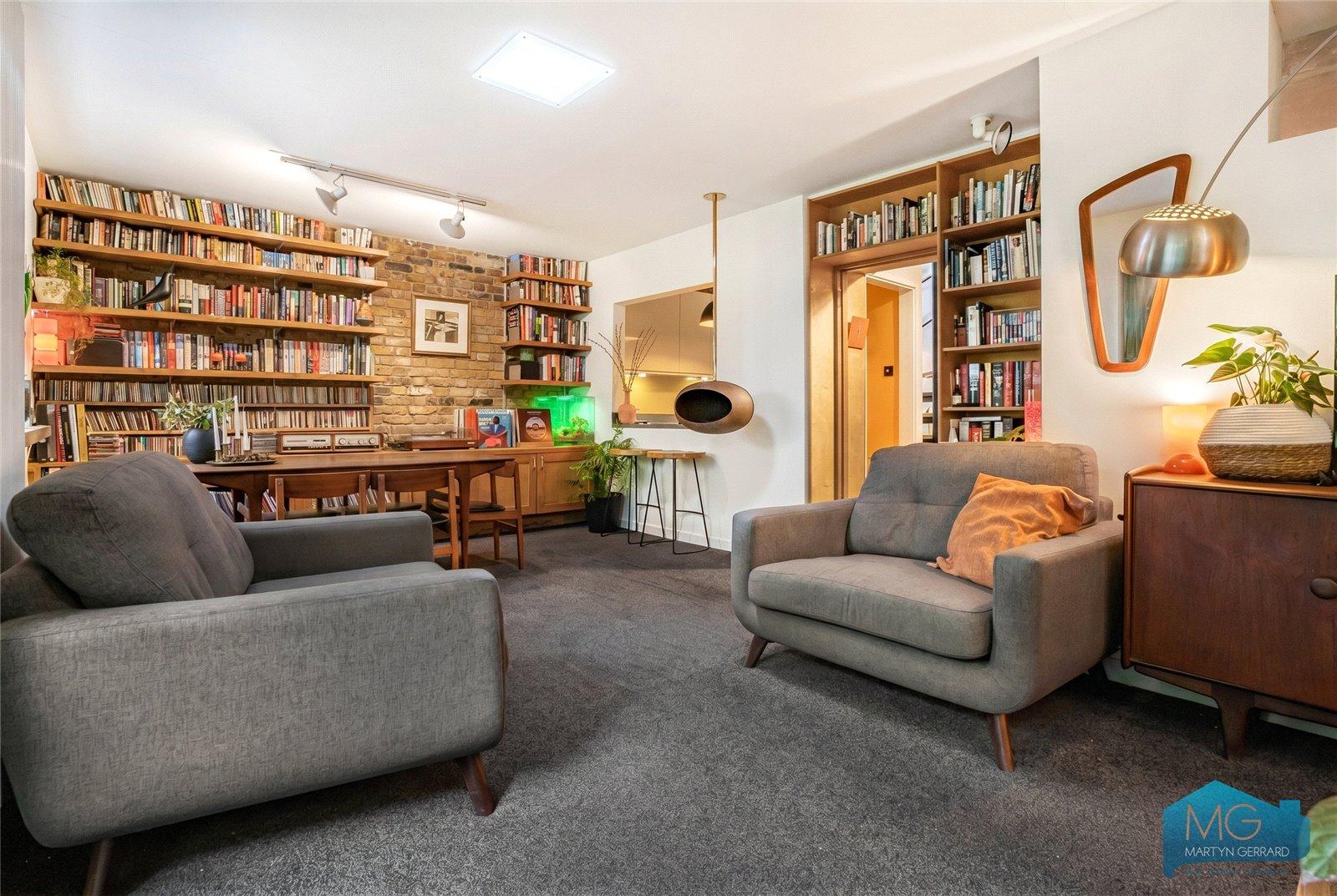 3 bedroom Terraced House for sale - Martyn Gerrard