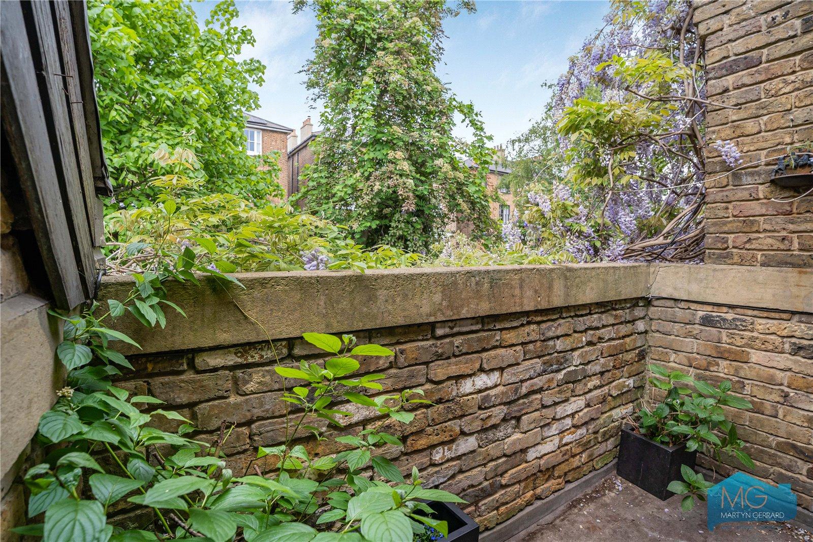 3 bedroom Terraced House for sale - Martyn Gerrard