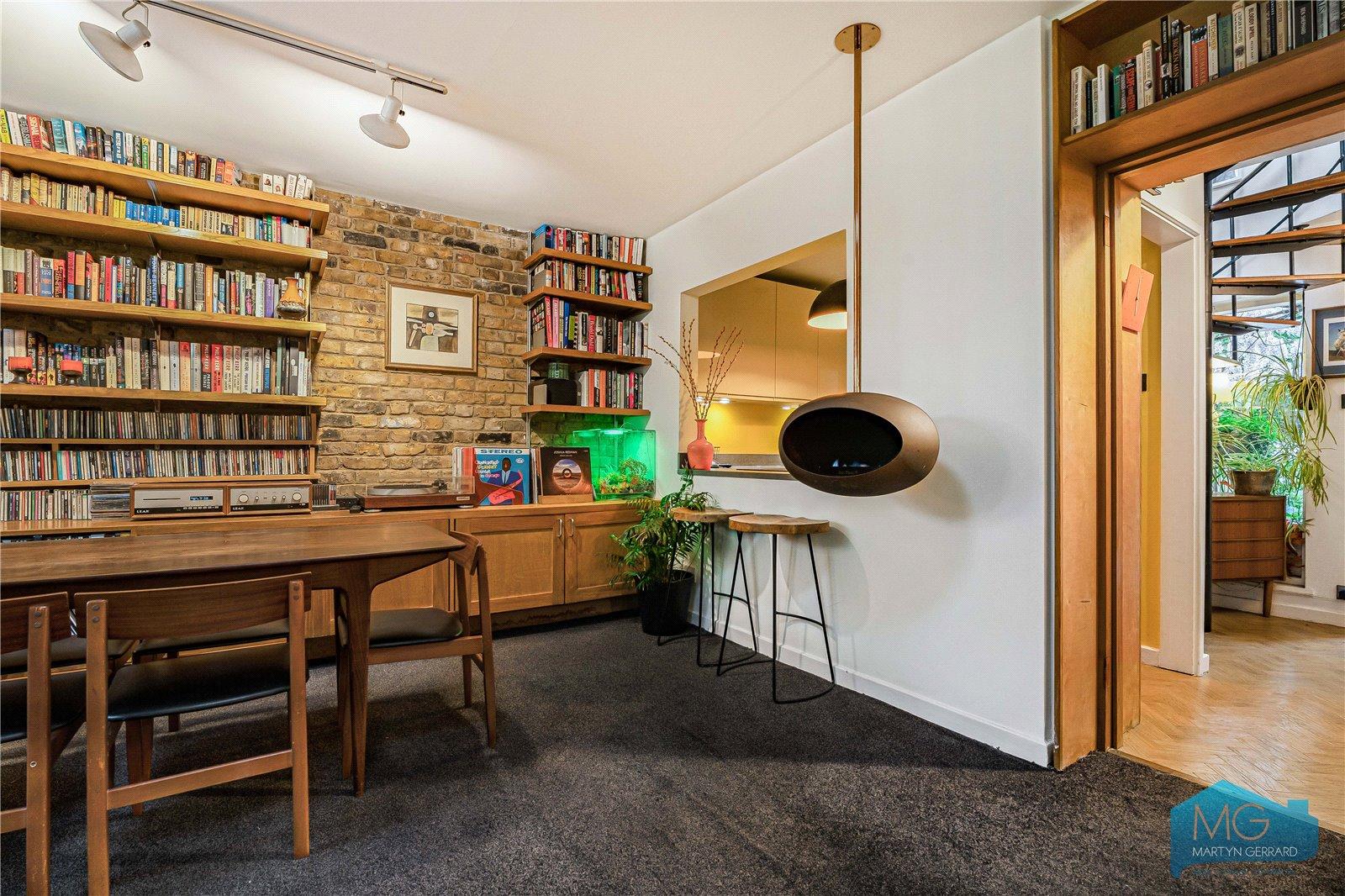 3 bedroom Terraced House for sale - Martyn Gerrard