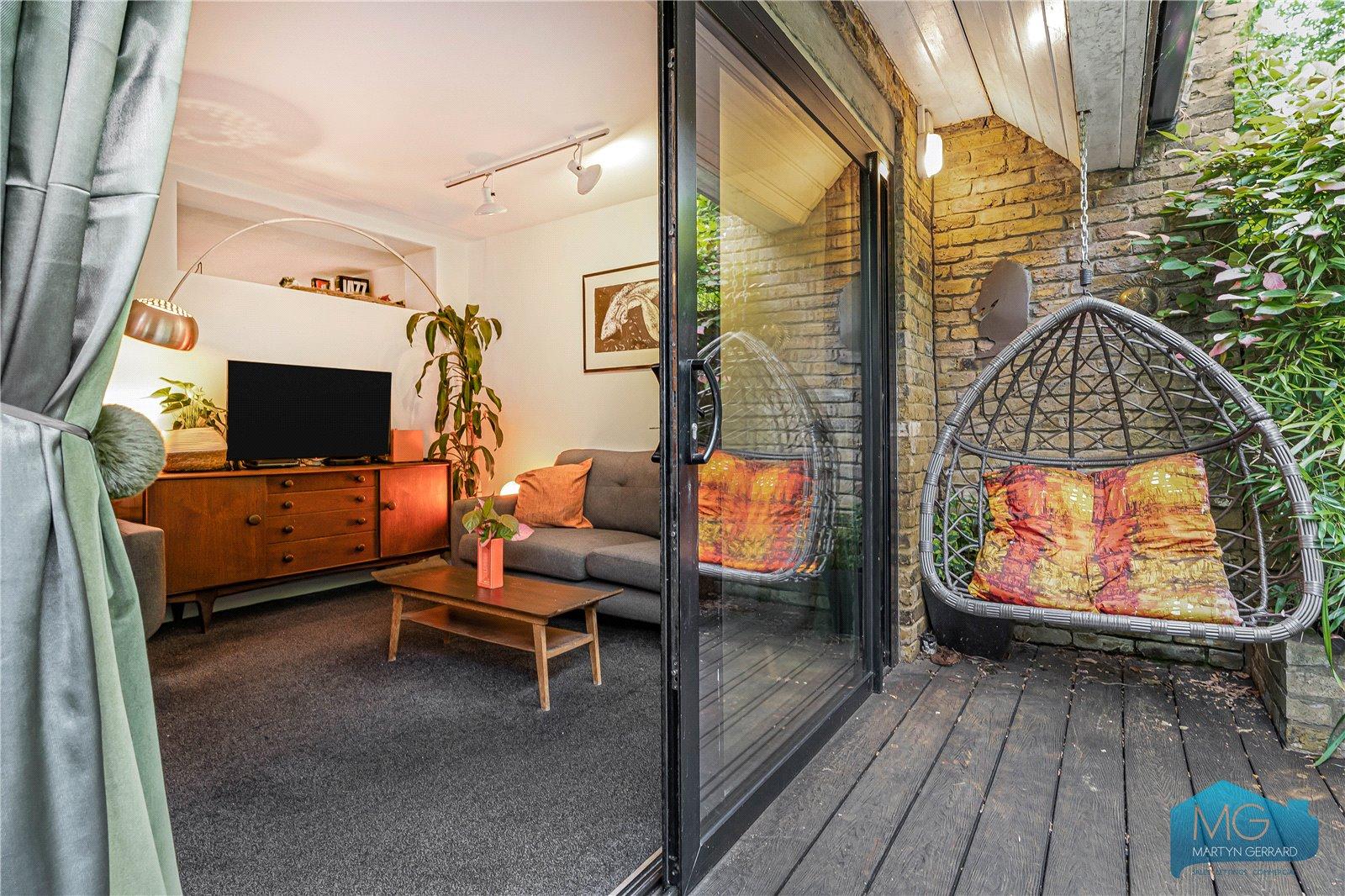 3 bedroom Terraced House for sale - Martyn Gerrard