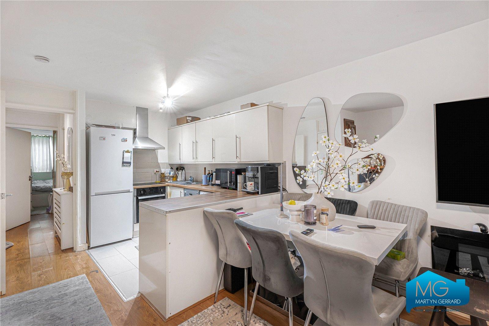 1 bedroom Ground Floor Flat to rent - Martyn Gerrard