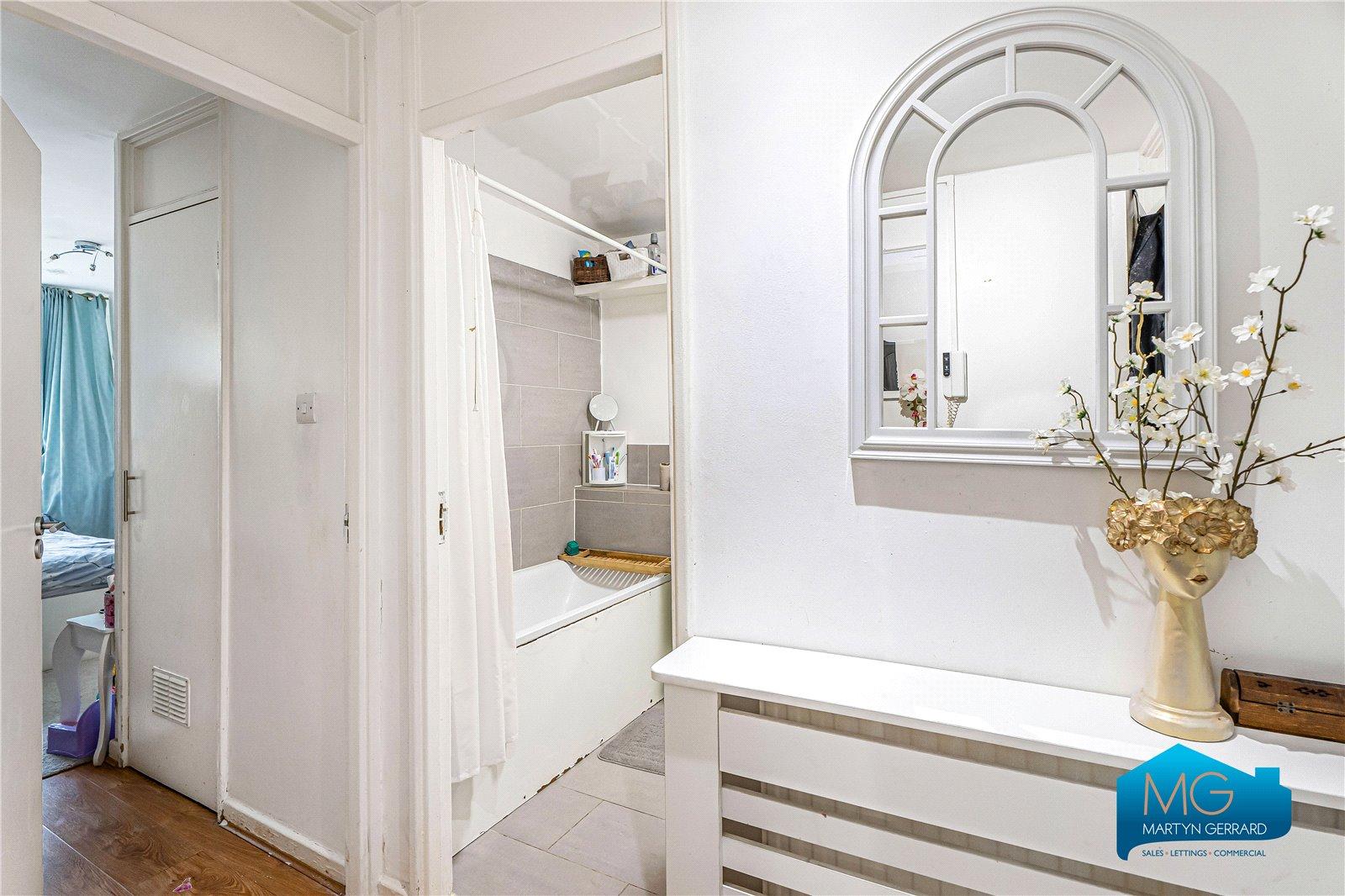 1 bedroom Ground Floor Flat to rent - Martyn Gerrard