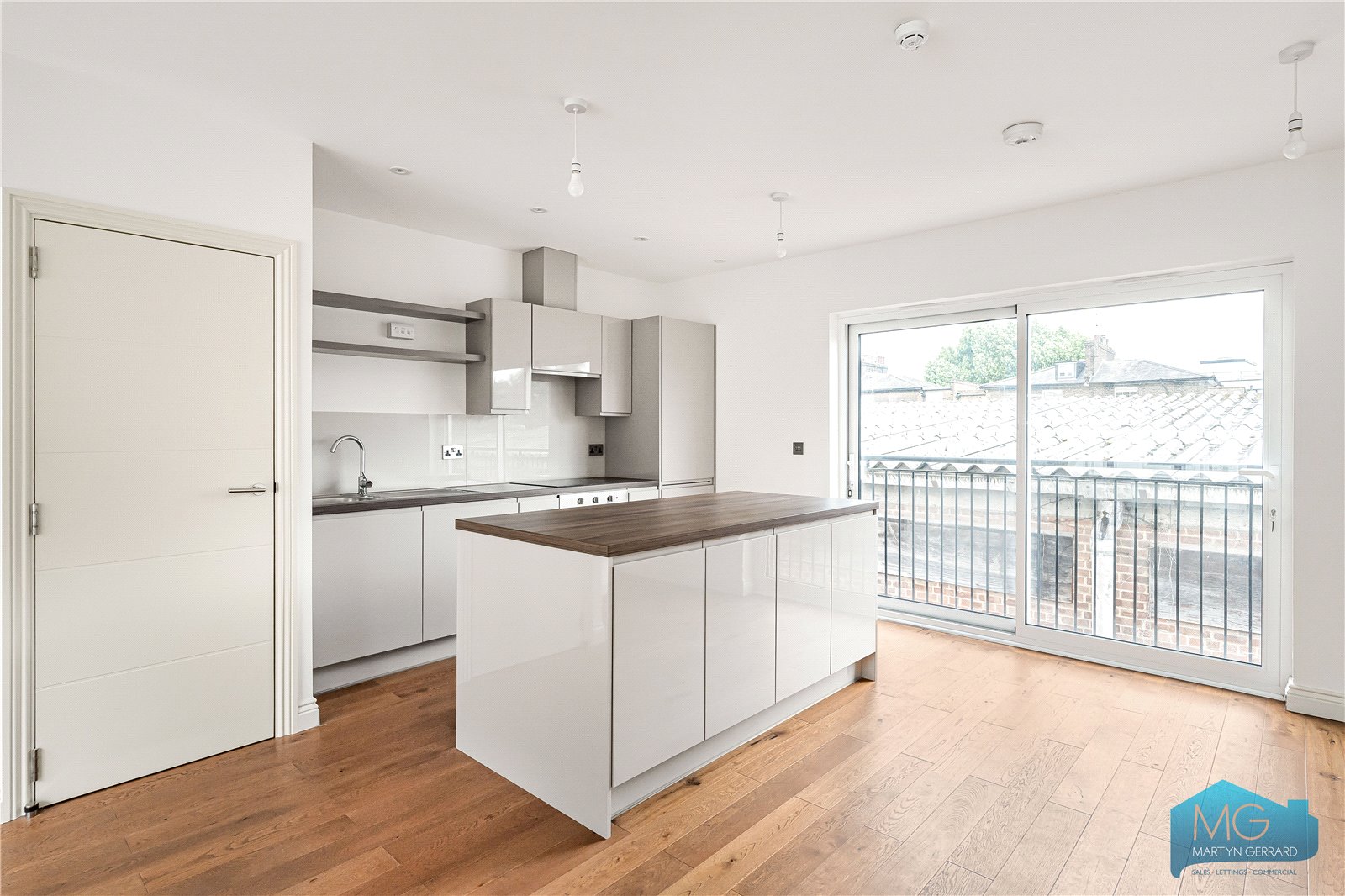 Kentish Town Road, London, NW1+  - Martyn Gerrard