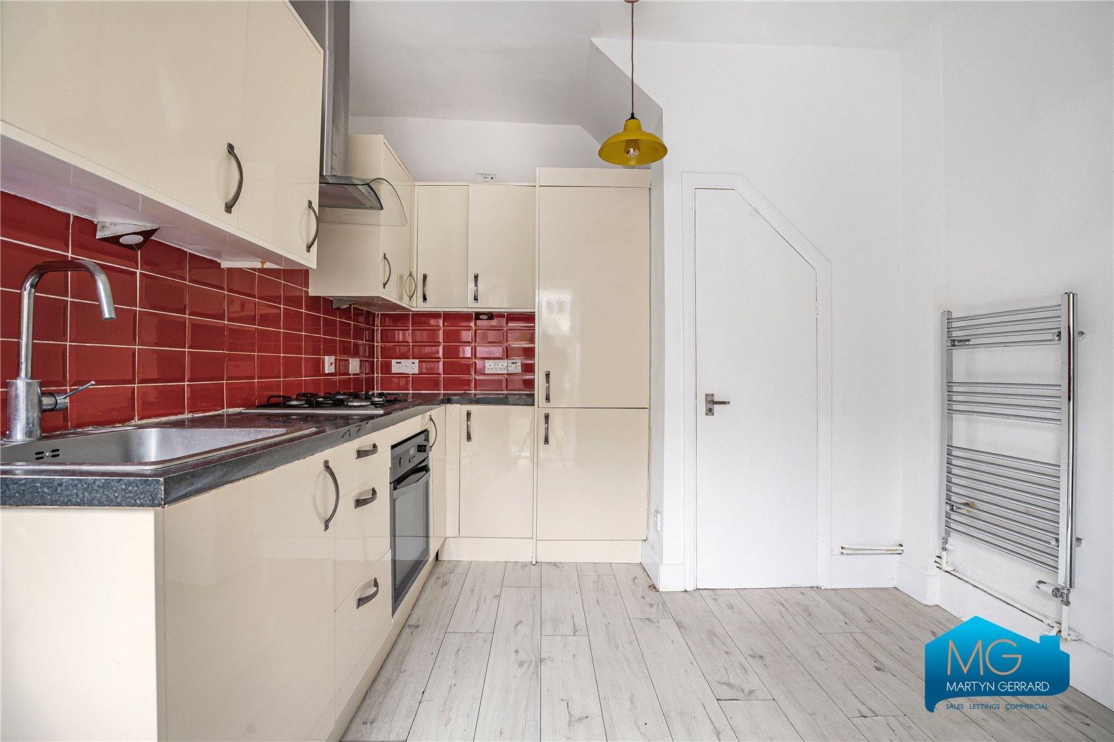2 bedroom Terraced House to rent - Martyn Gerrard