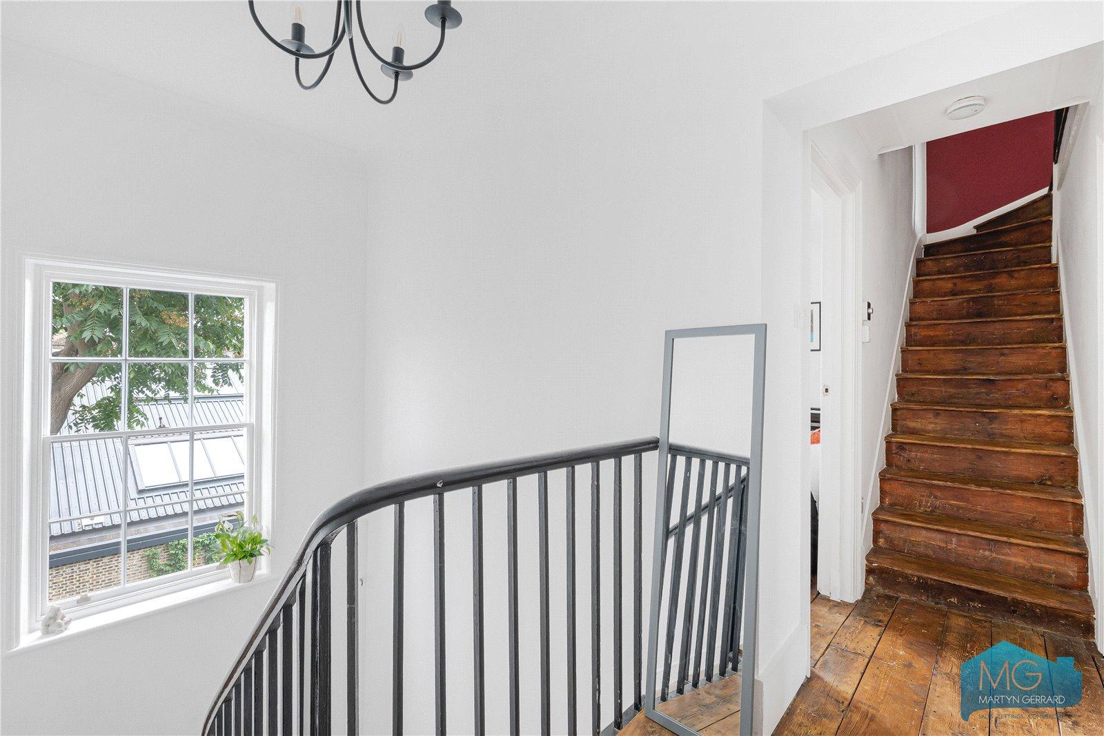 3 bedroom Apartment for sale - Martyn Gerrard