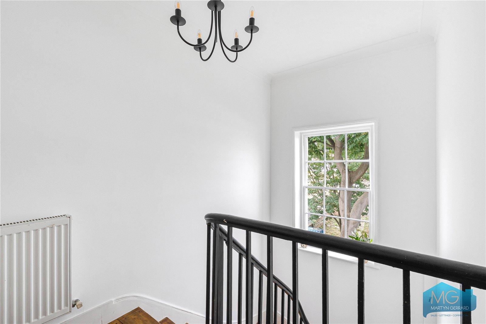 3 bedroom Apartment for sale - Martyn Gerrard