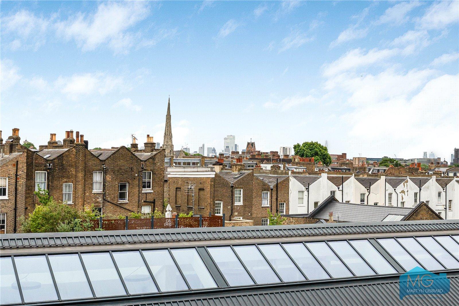 3 bedroom Apartment for sale - Martyn Gerrard