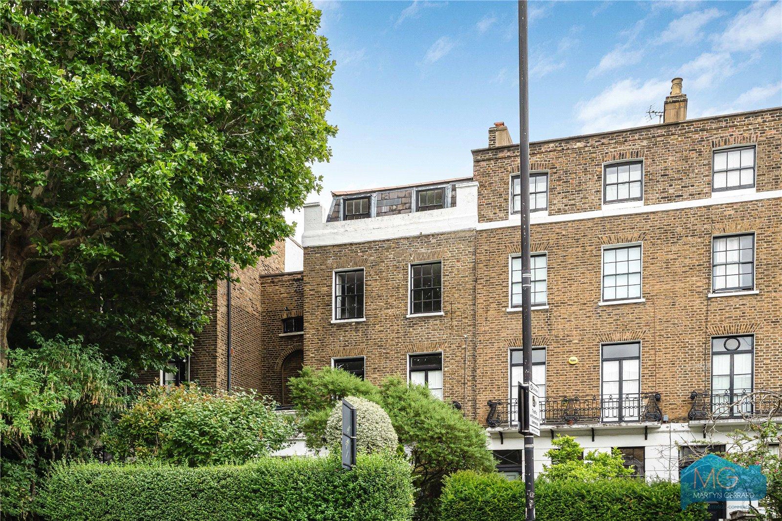 3 bedroom Apartment for sale - Martyn Gerrard