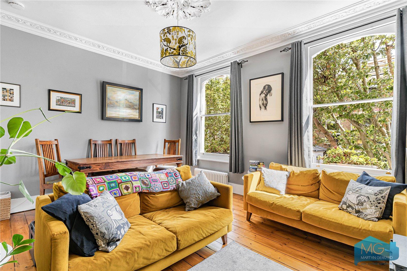 4 bedroom Apartment for sale - Martyn Gerrard