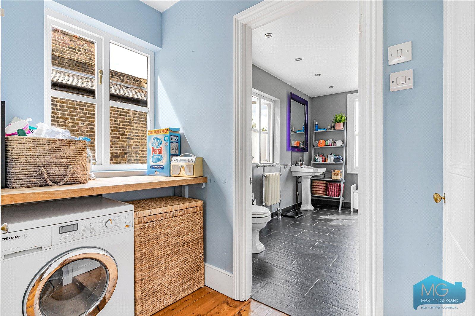 4 bedroom Apartment for sale - Martyn Gerrard