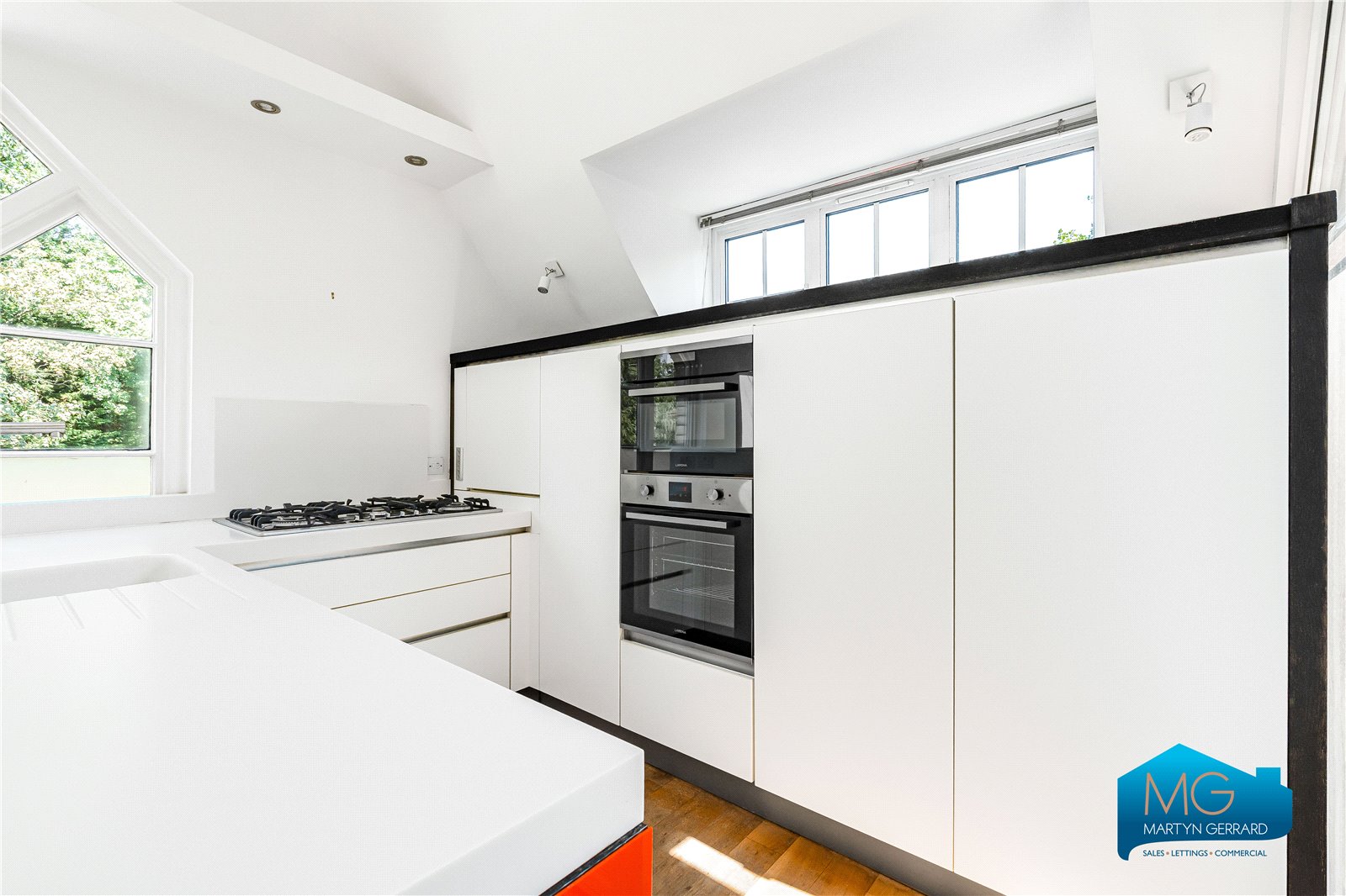 2 bedroom Terraced House to rent - Martyn Gerrard