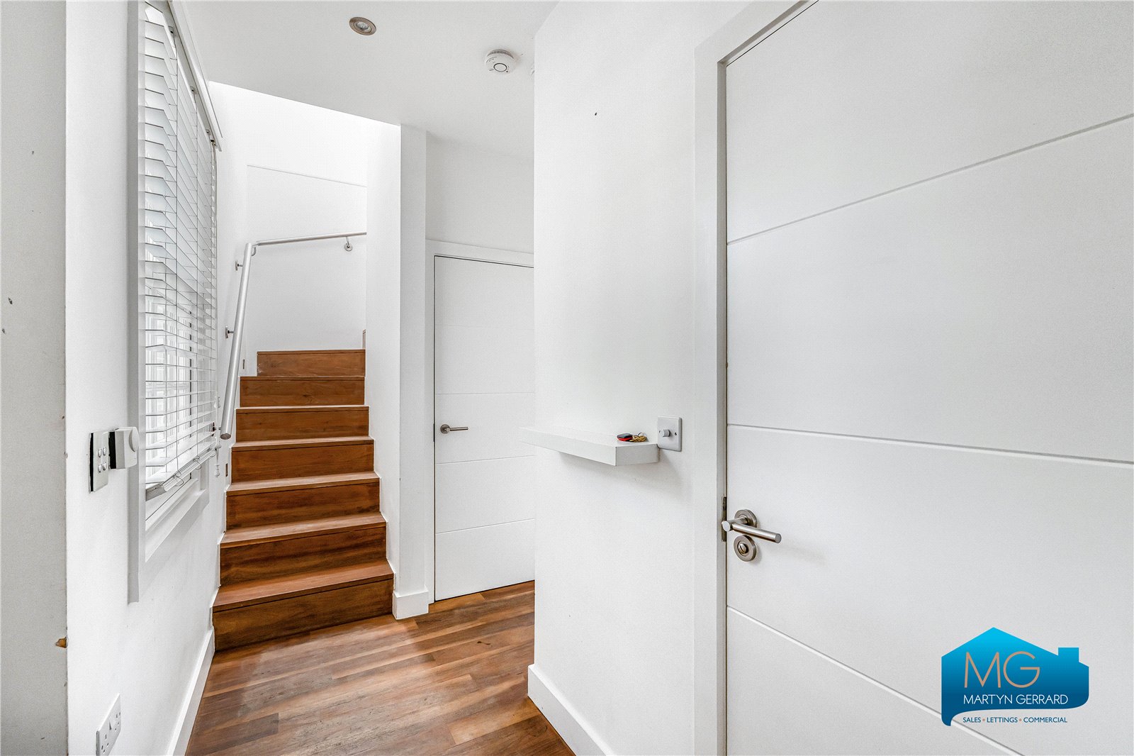 2 bedroom Terraced House to rent - Martyn Gerrard