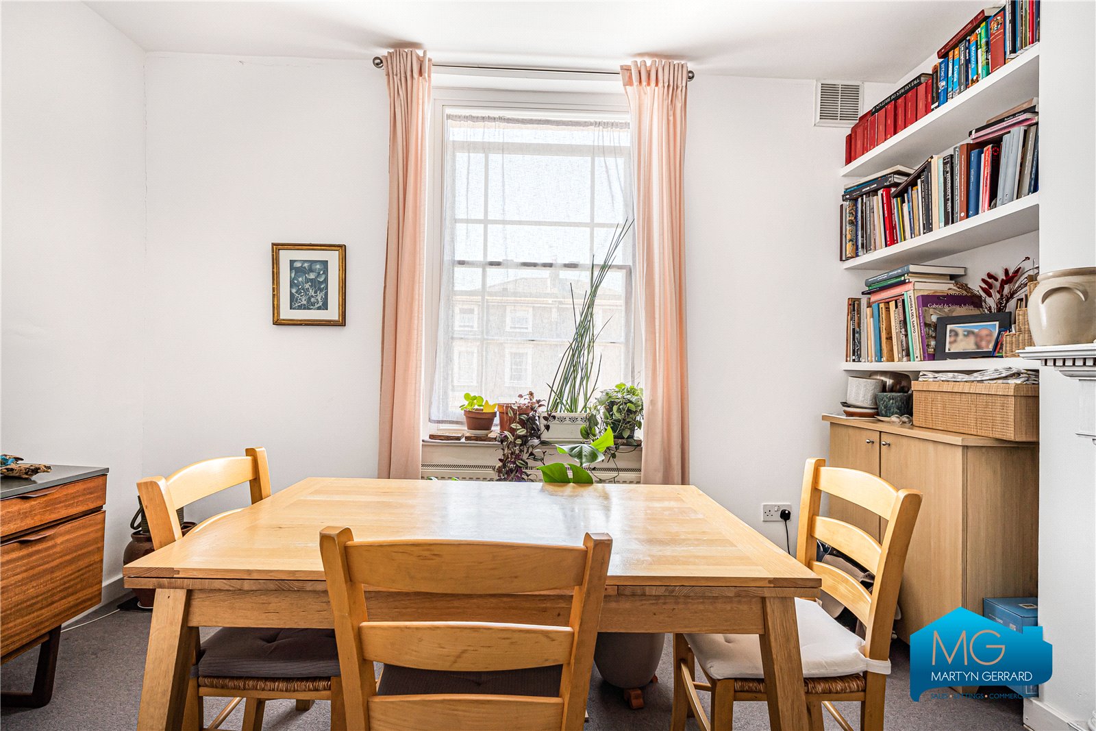 1 bedroom Apartment to rent - Martyn Gerrard