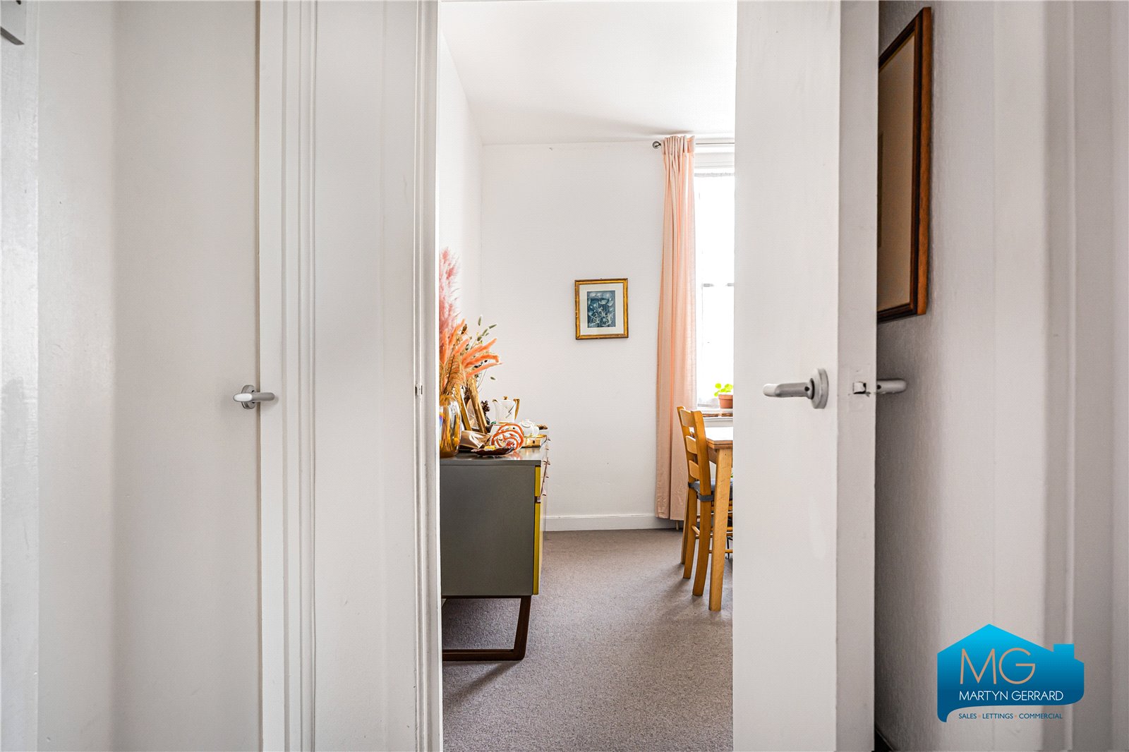 1 bedroom Apartment to rent - Martyn Gerrard