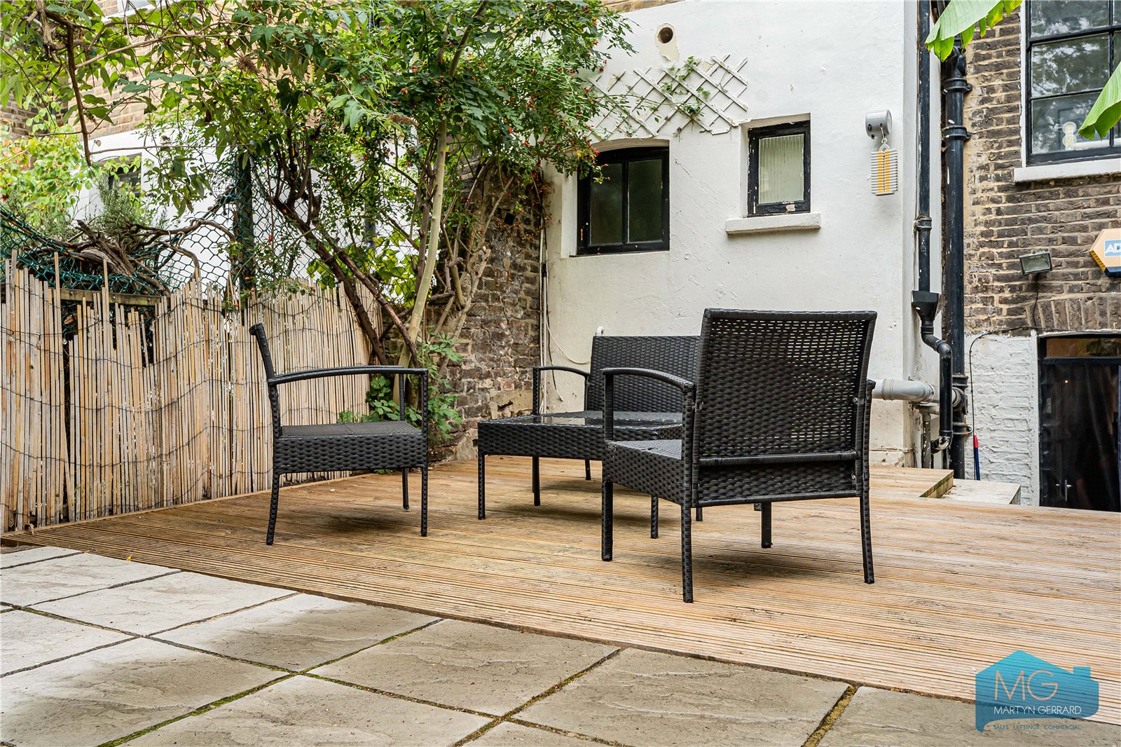2 bedroom Apartment for sale - Martyn Gerrard