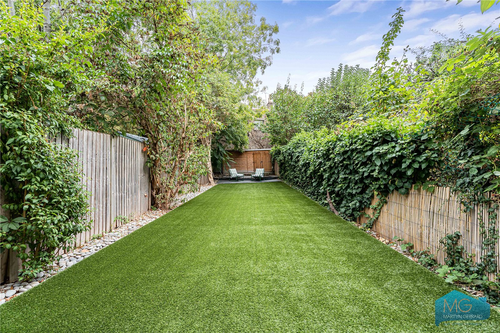 2 bedroom Apartment for sale - Martyn Gerrard