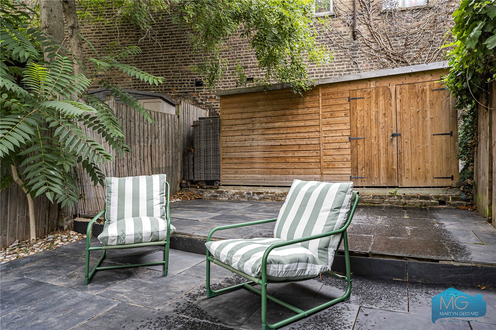 2 bedroom Apartment for sale - Martyn Gerrard