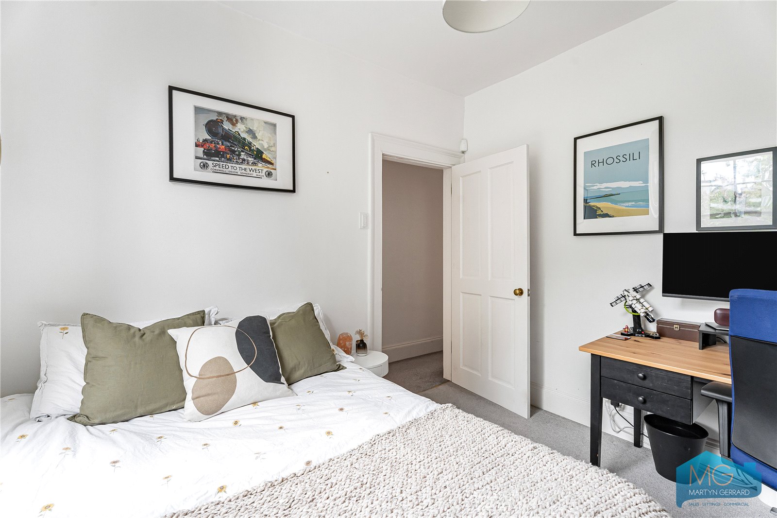 2 bedroom Apartment for sale - Martyn Gerrard