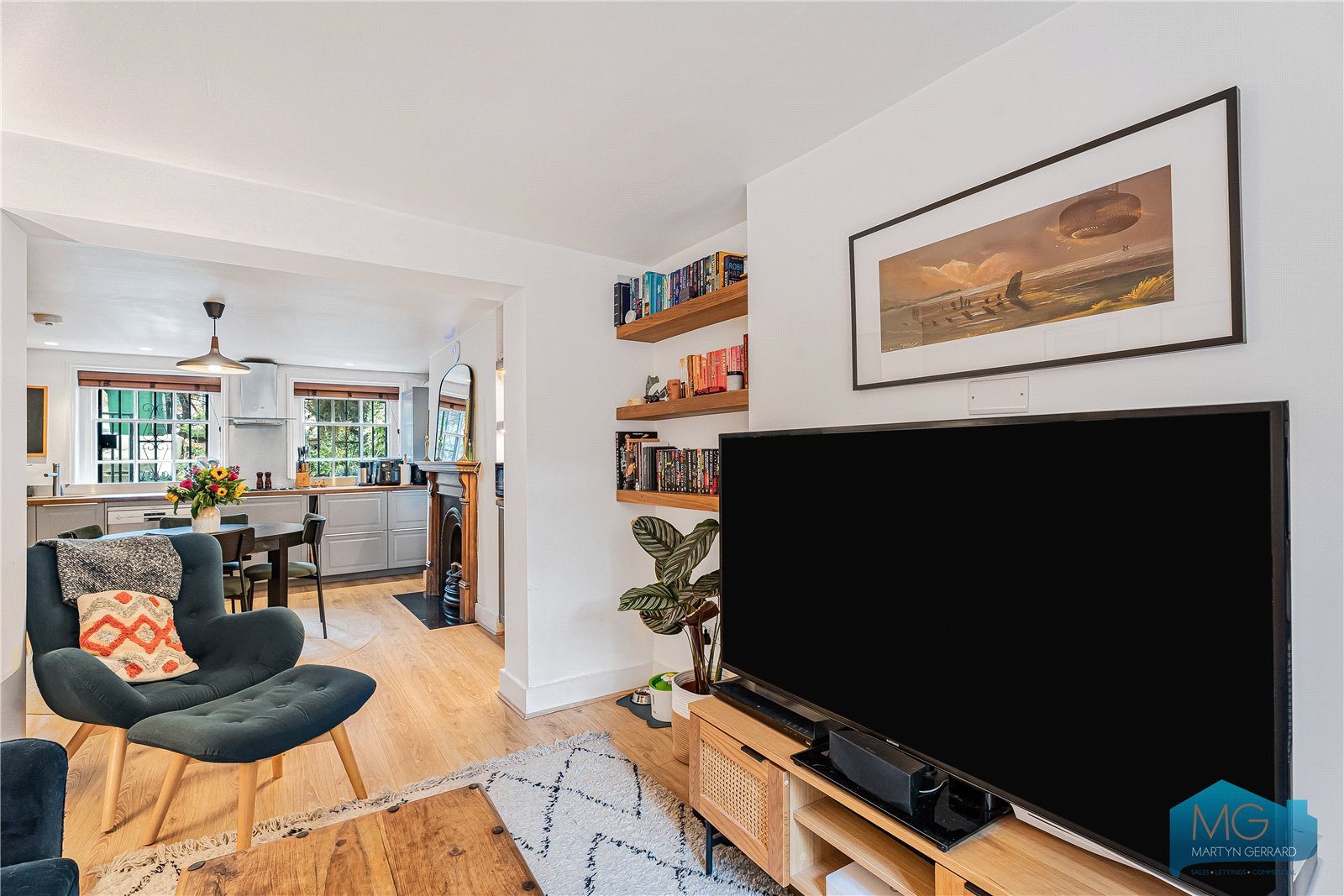 2 bedroom Apartment for sale - Martyn Gerrard