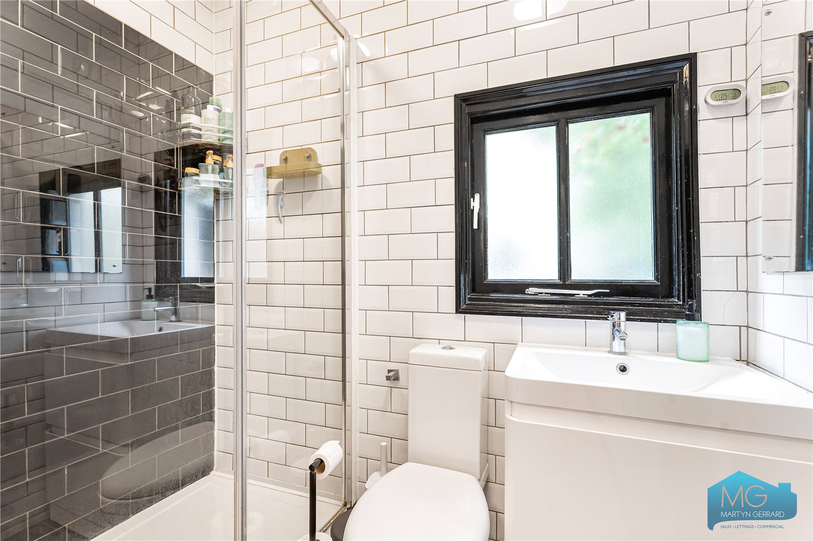 2 bedroom Apartment for sale - Martyn Gerrard