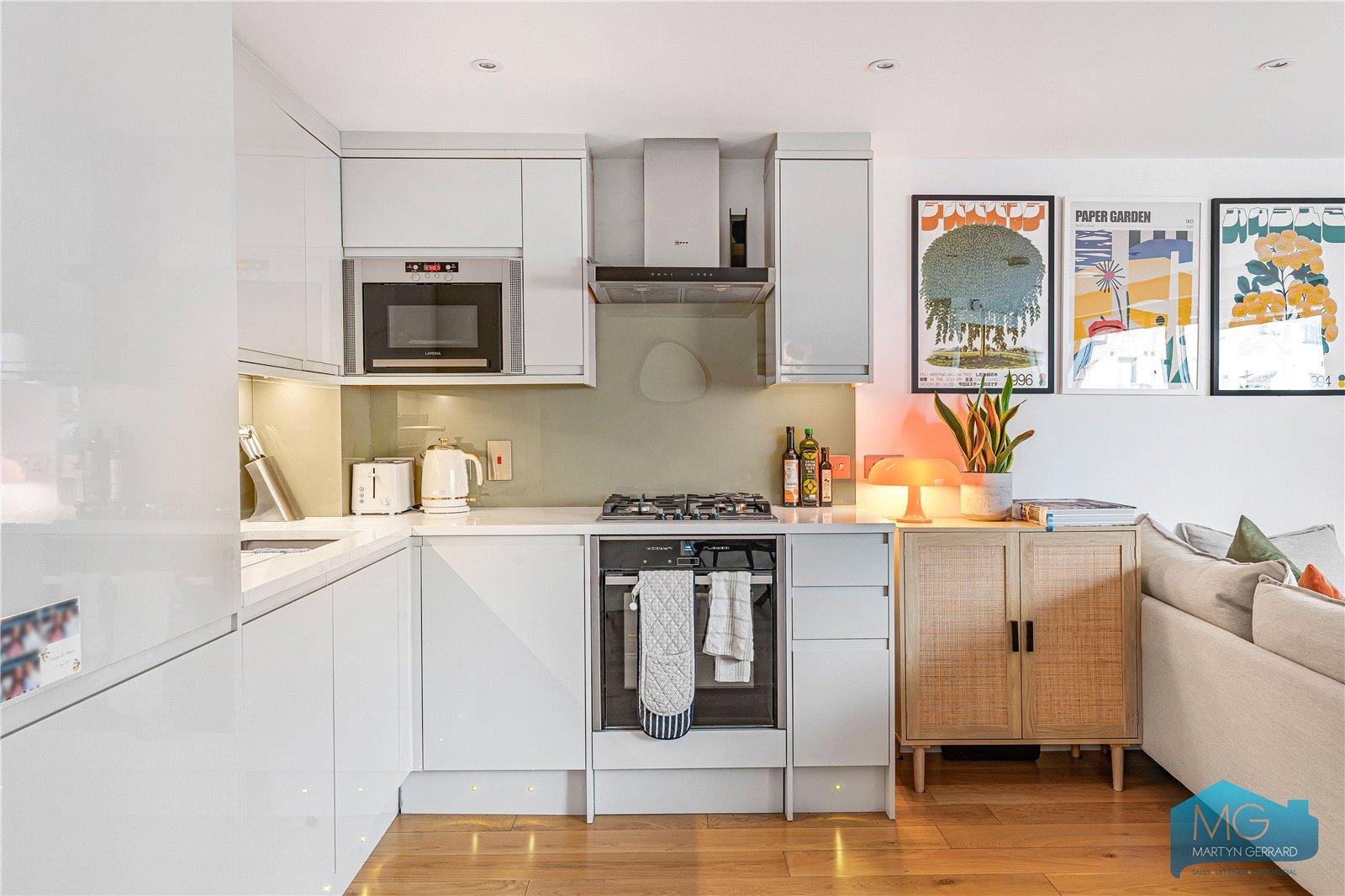 1 bedroom Apartment for sale - Martyn Gerrard