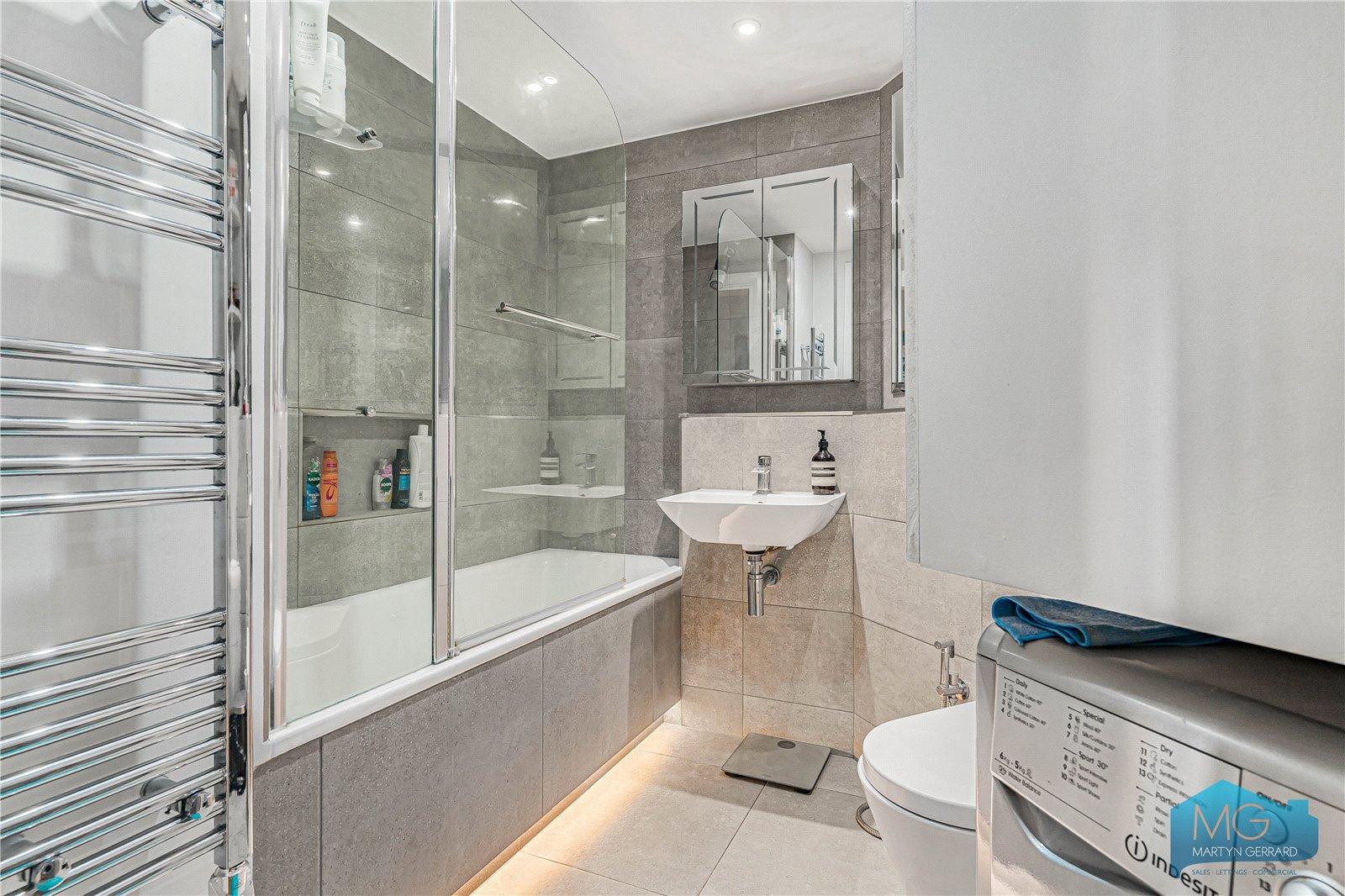 1 bedroom Apartment for sale - Martyn Gerrard