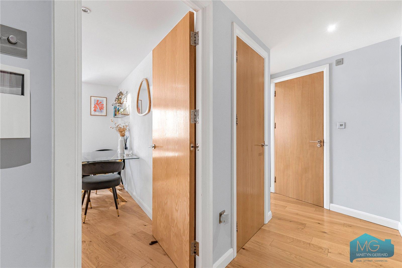 1 bedroom Apartment for sale - Martyn Gerrard