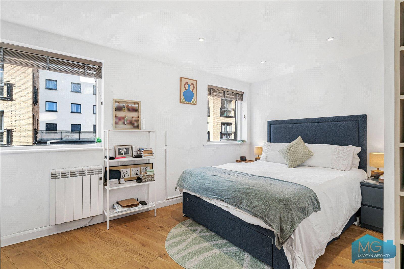 1 bedroom Apartment for sale - Martyn Gerrard