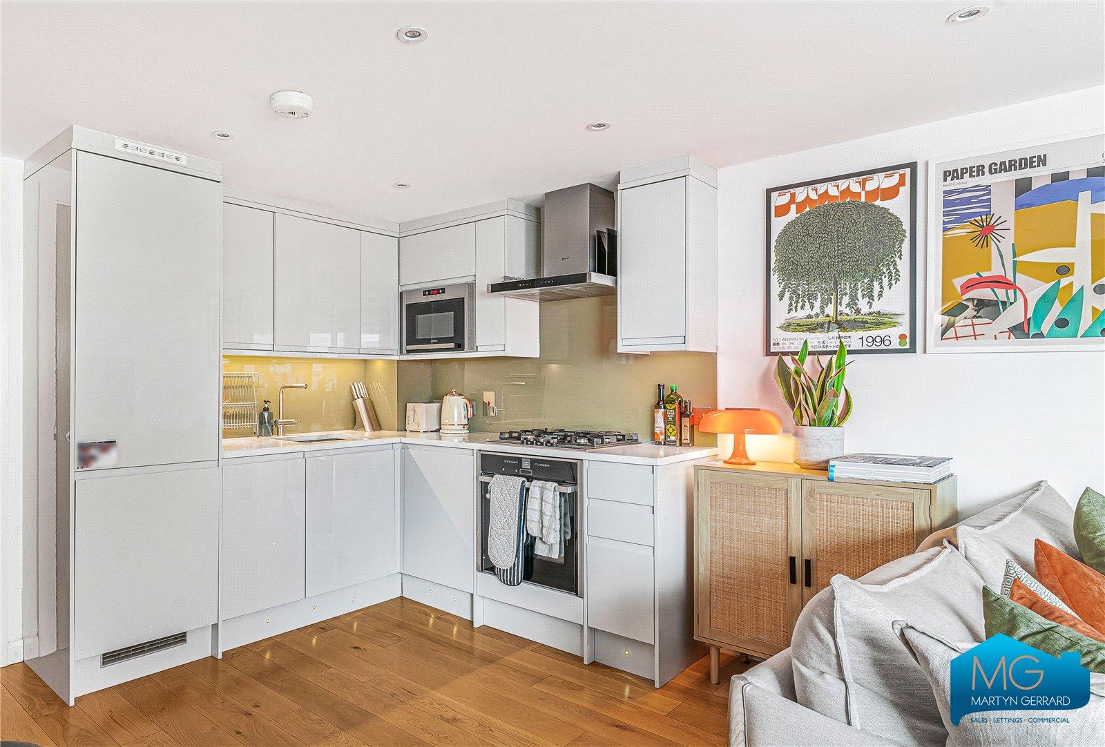 1 bedroom Apartment for sale - Martyn Gerrard