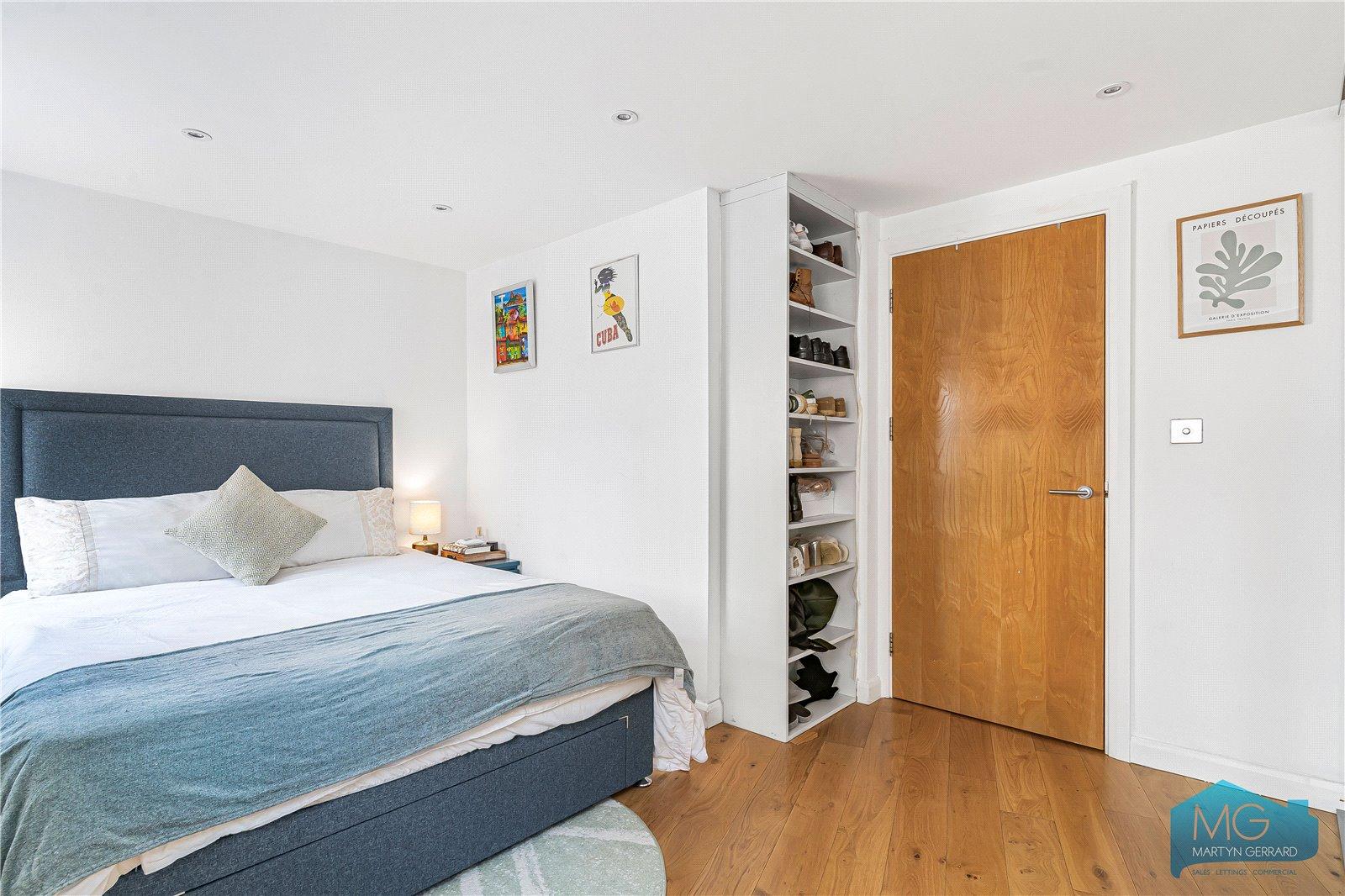 1 bedroom Apartment for sale - Martyn Gerrard