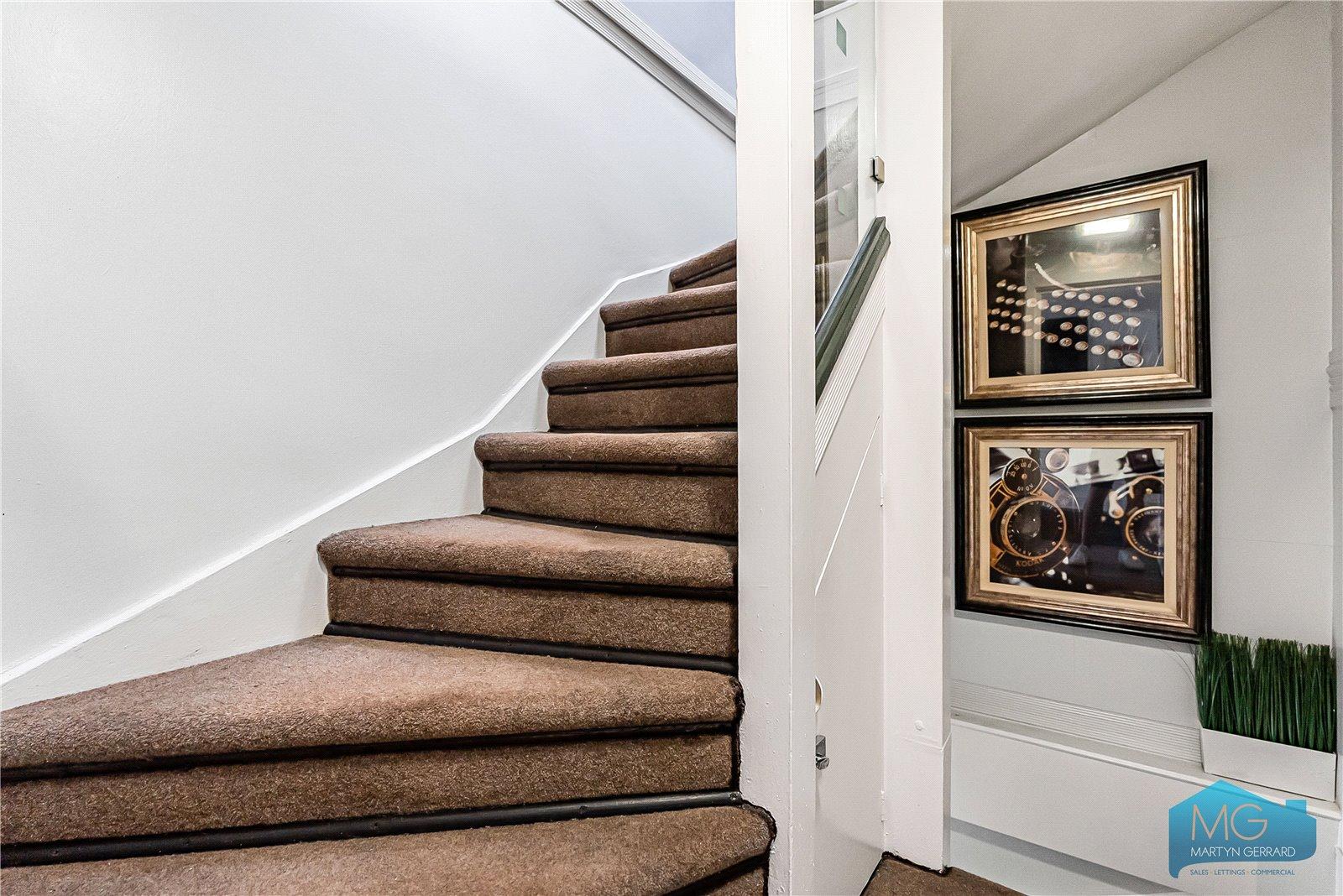 2 bedroom Apartment for sale - Martyn Gerrard