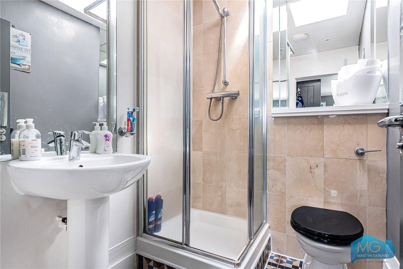 2 bedroom Apartment for sale - Martyn Gerrard