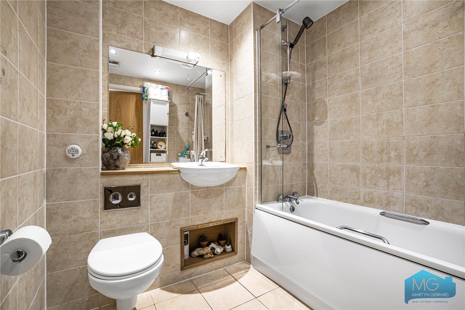 1 bedroom Apartment for sale - Martyn Gerrard