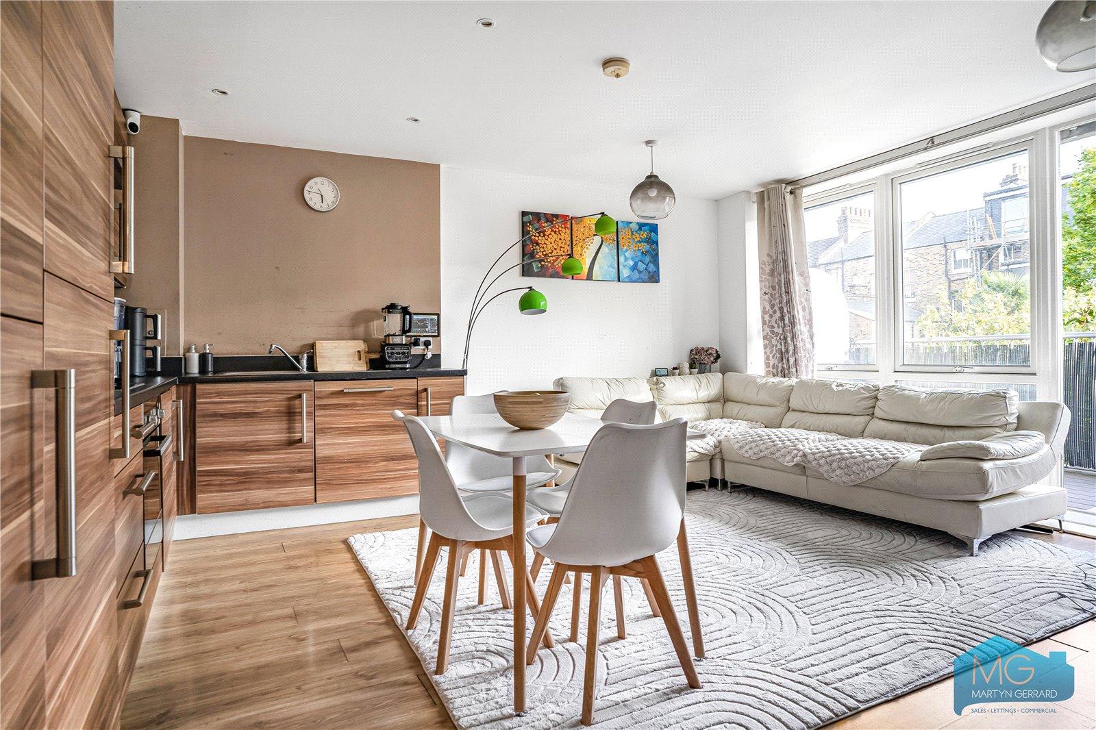 1 bedroom Apartment for sale - Martyn Gerrard