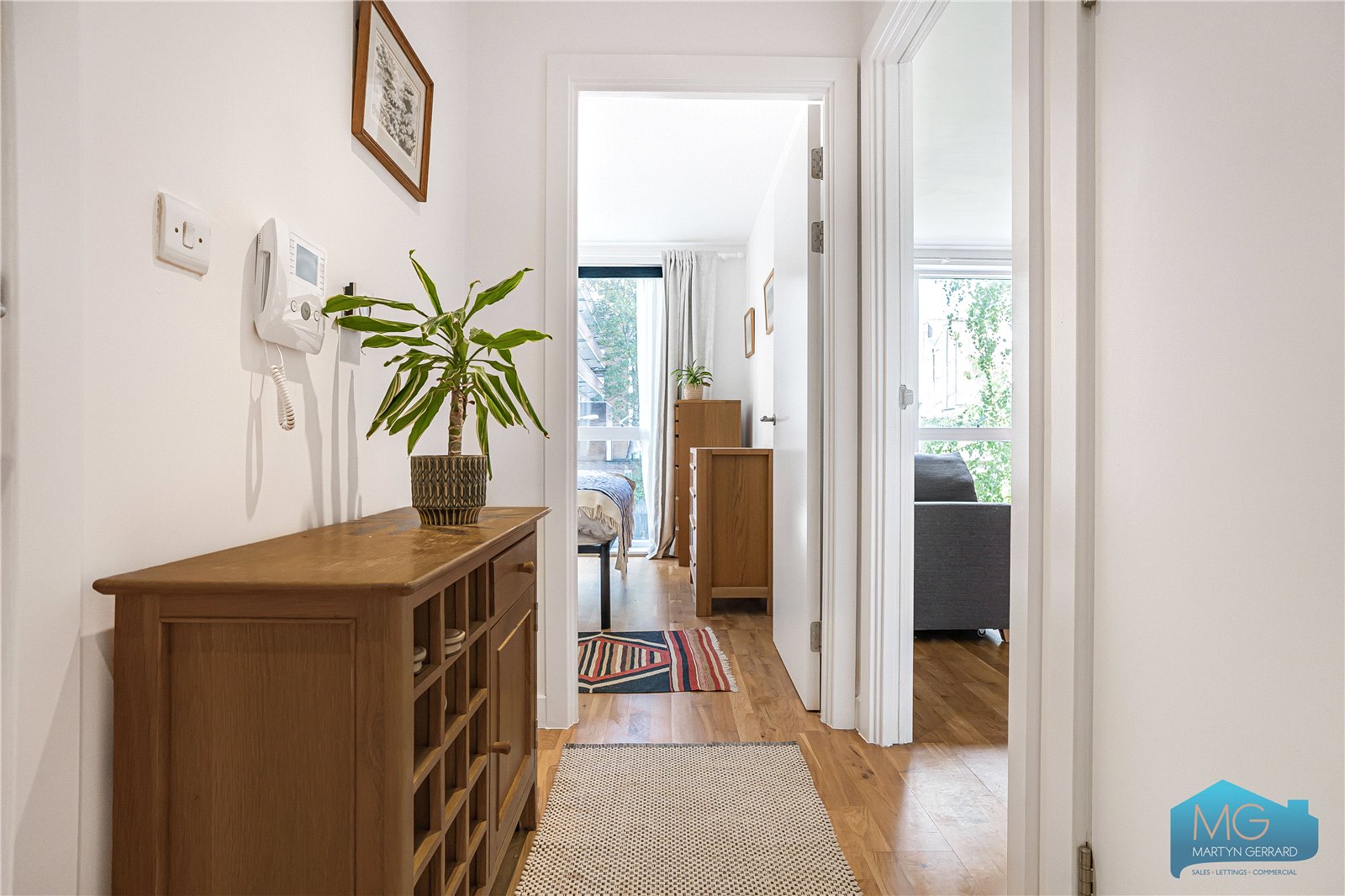 1 bedroom Apartment for sale - Martyn Gerrard
