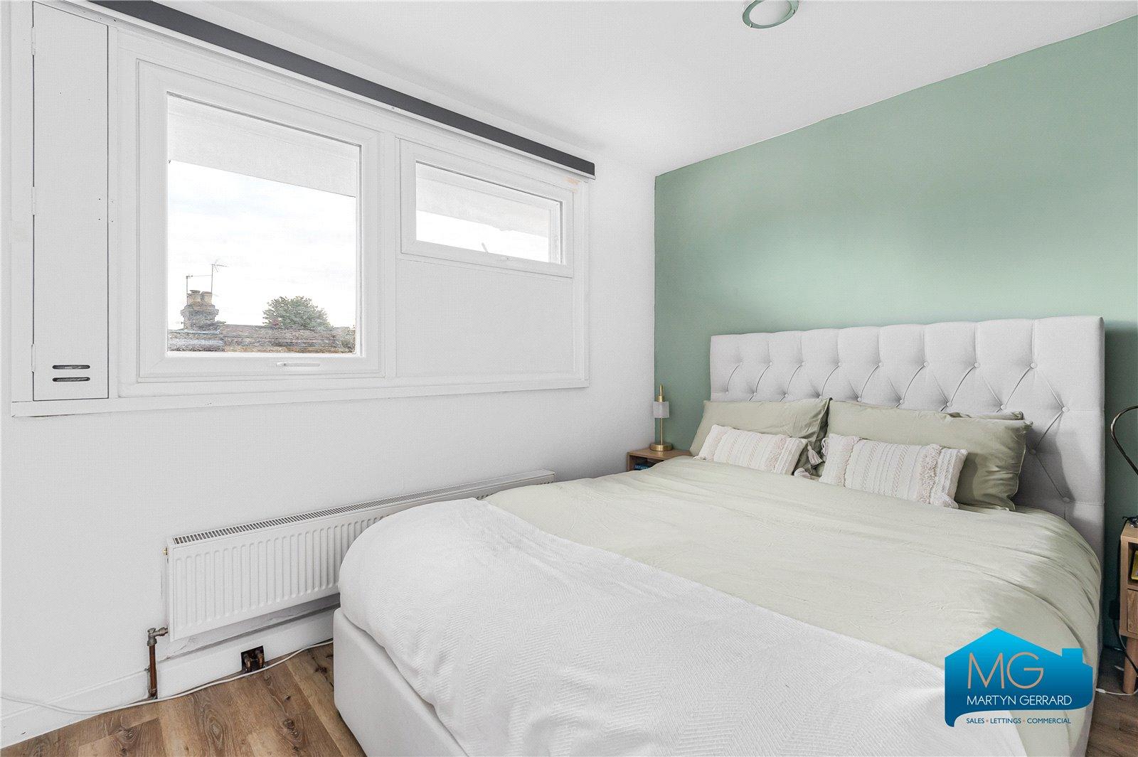 1 bedroom Apartment to rent - Martyn Gerrard