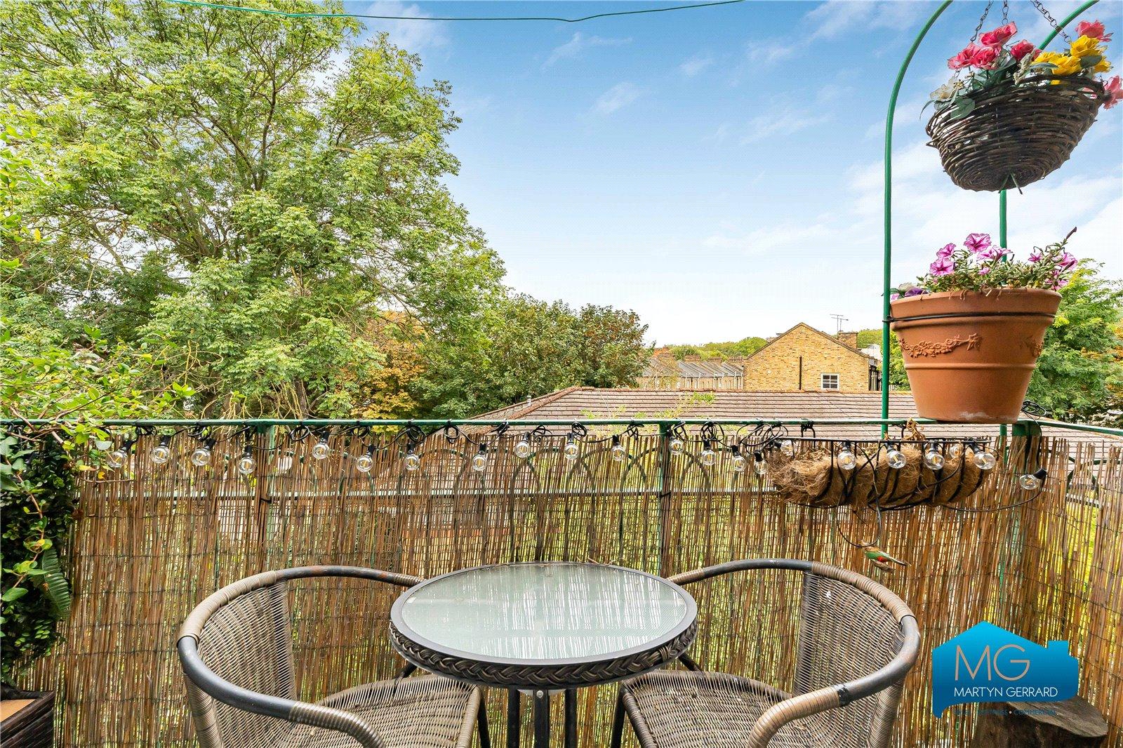 1 bedroom Apartment to rent - Martyn Gerrard