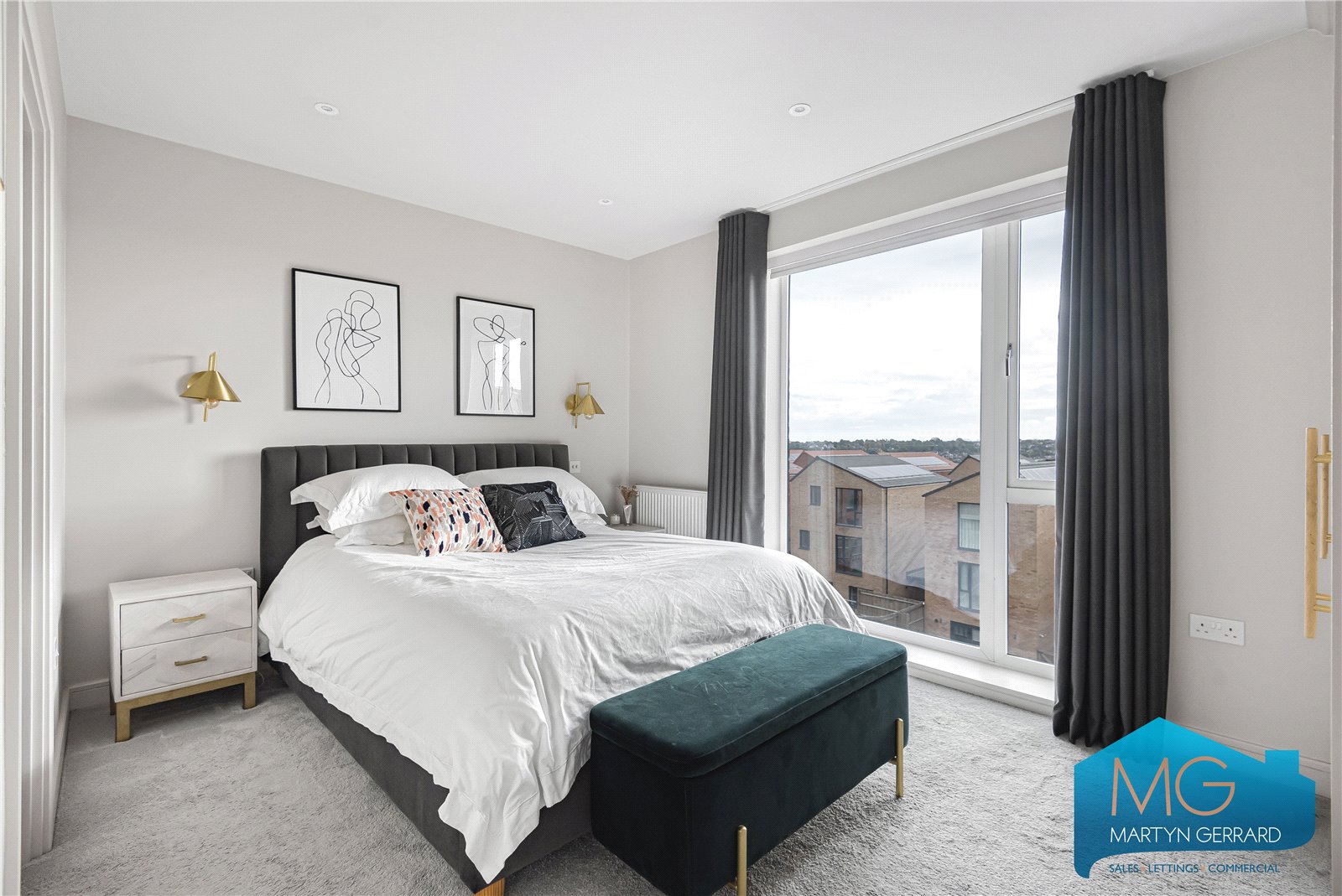 4 bedroom Link Detached House for sale - Martyn Gerrard