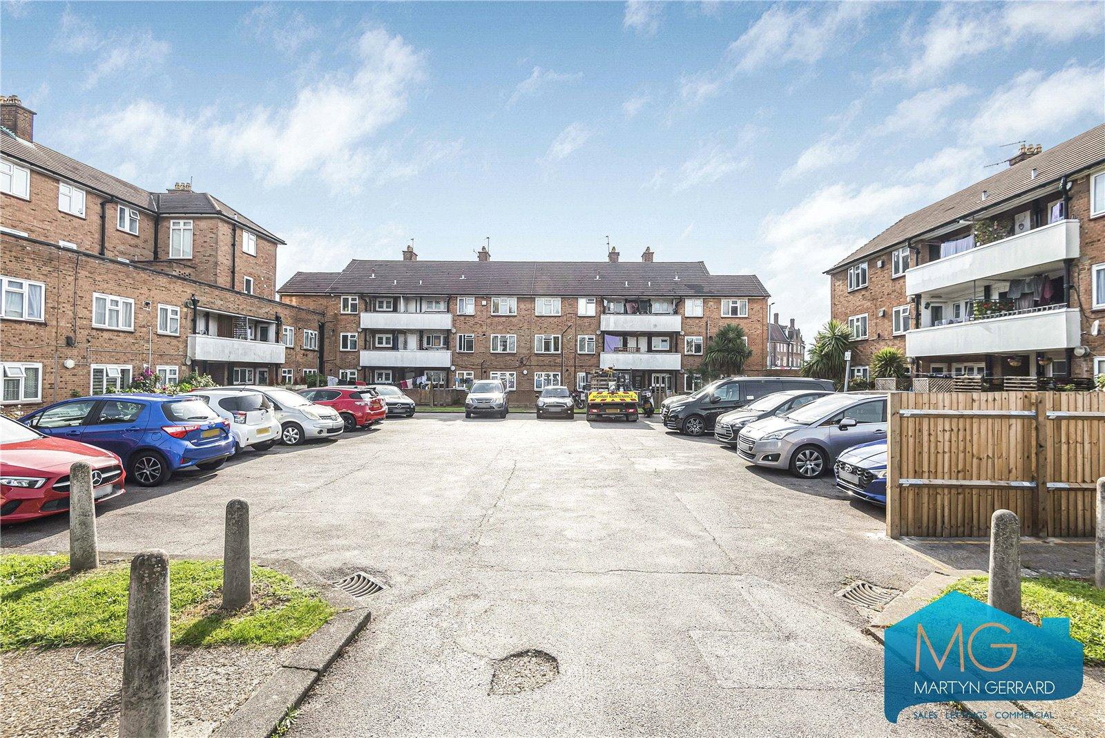 1 bedroom Ground Floor Flat for sale - Martyn Gerrard