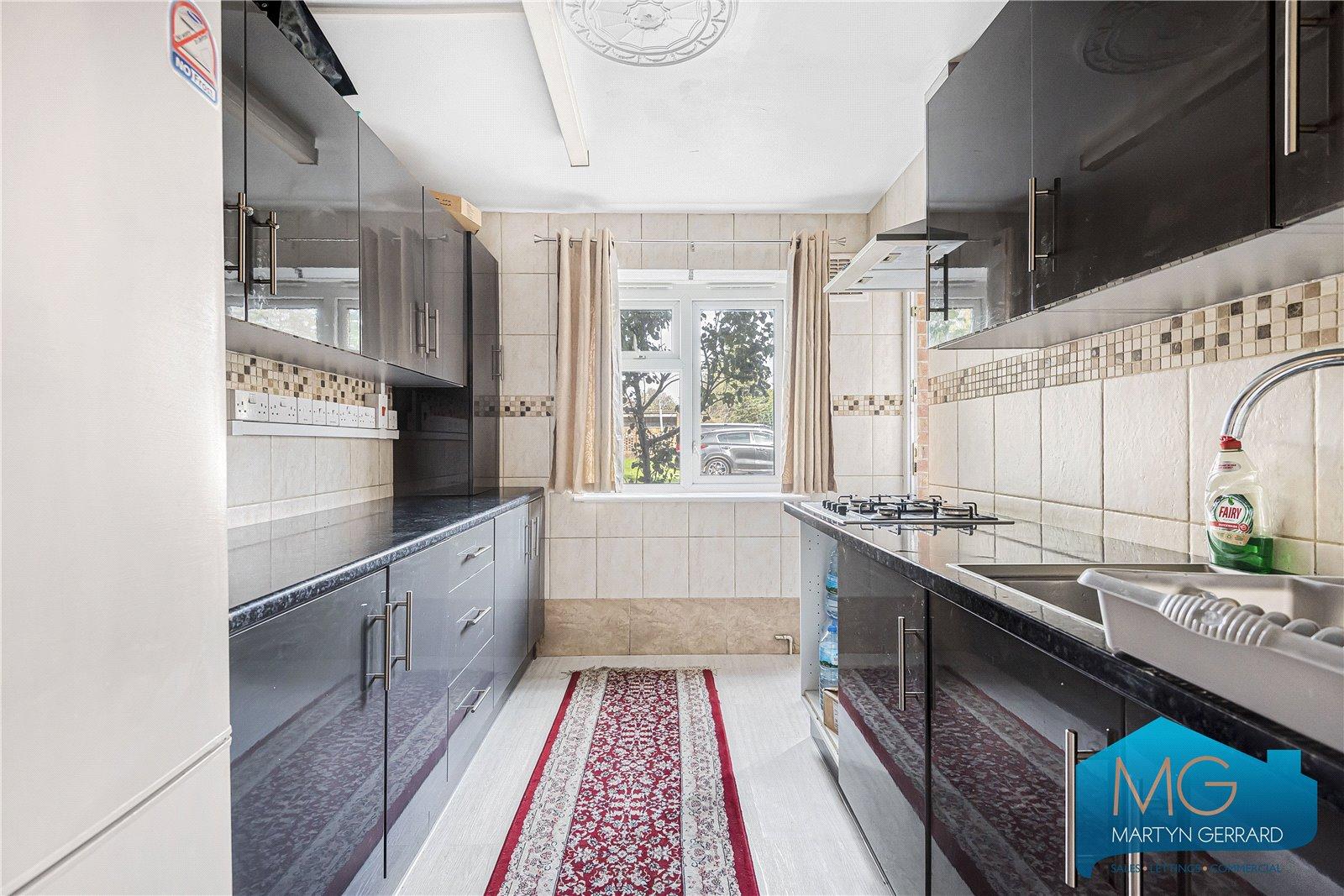 1 bedroom Ground Floor Flat for sale - Martyn Gerrard