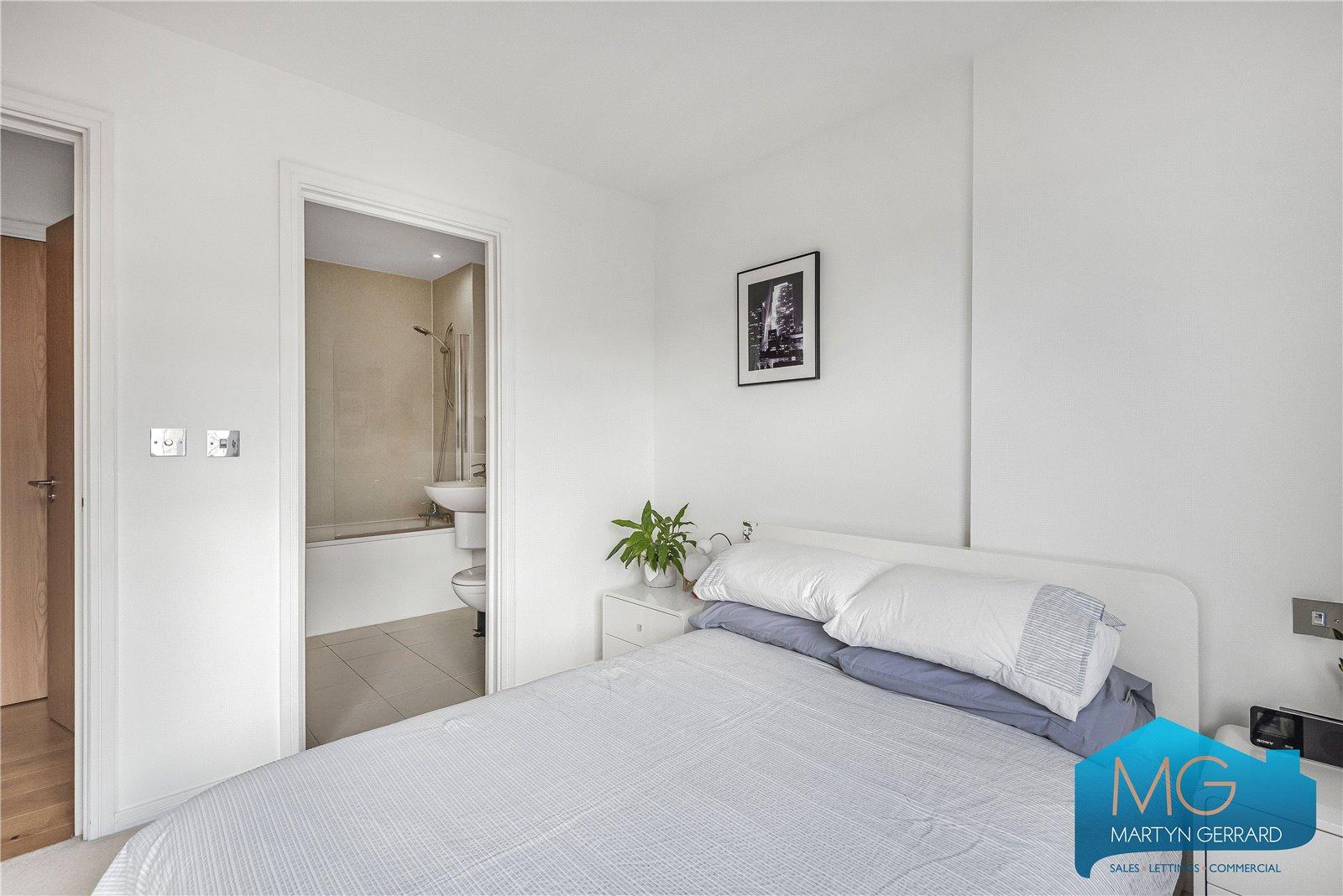 1 bedroom Apartment for sale - Martyn Gerrard