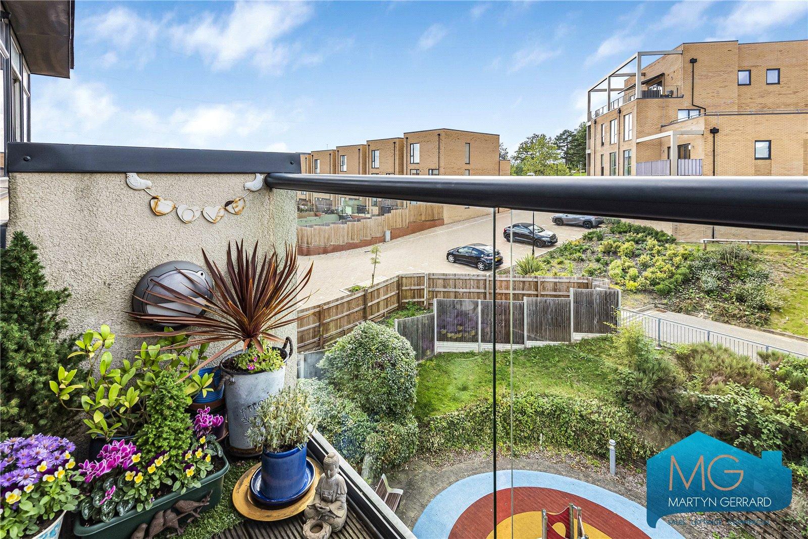 1 bedroom Apartment for sale - Martyn Gerrard